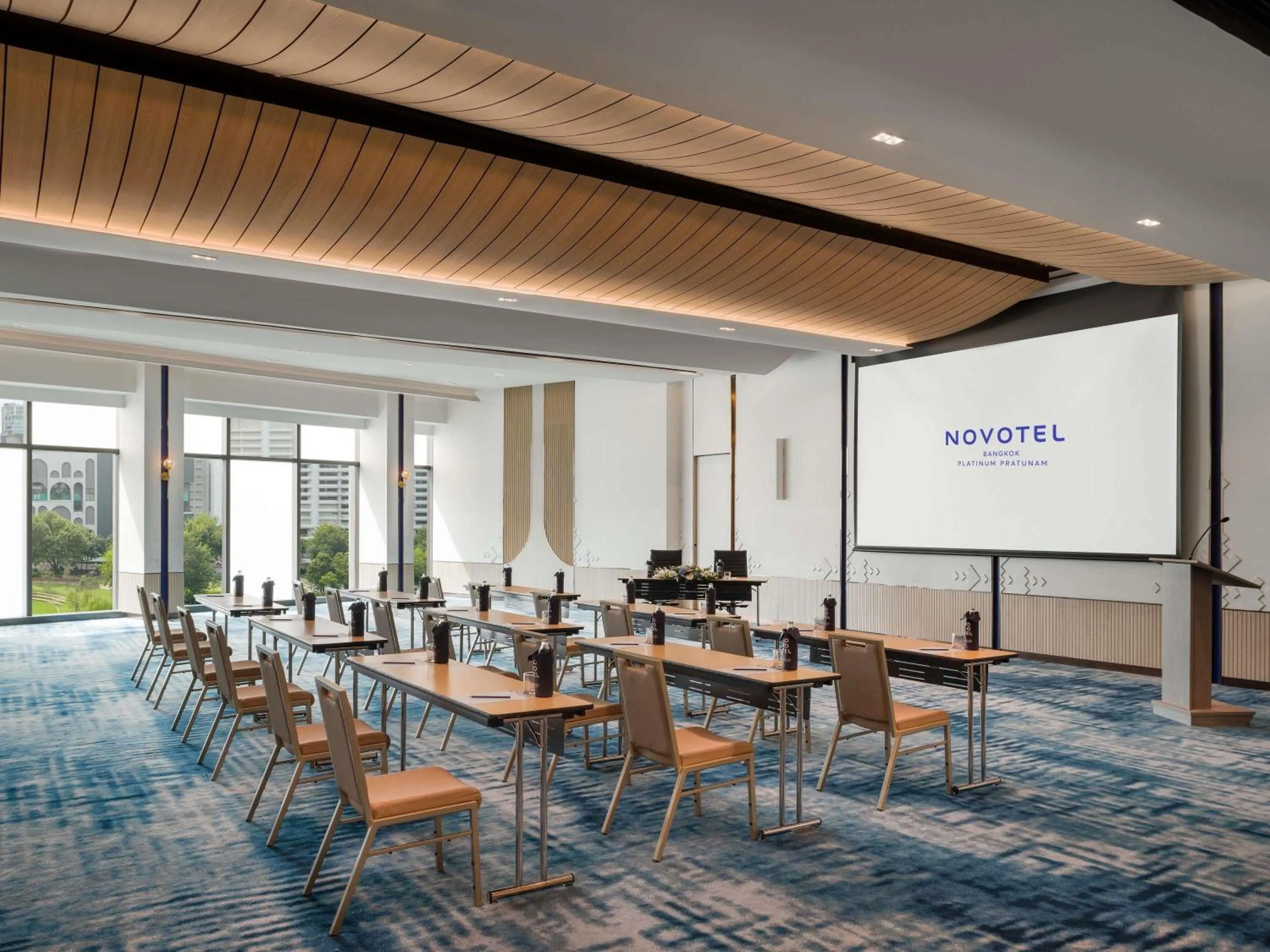 Meeting/conference room in Novotel Bangkok Platinum Pratunam