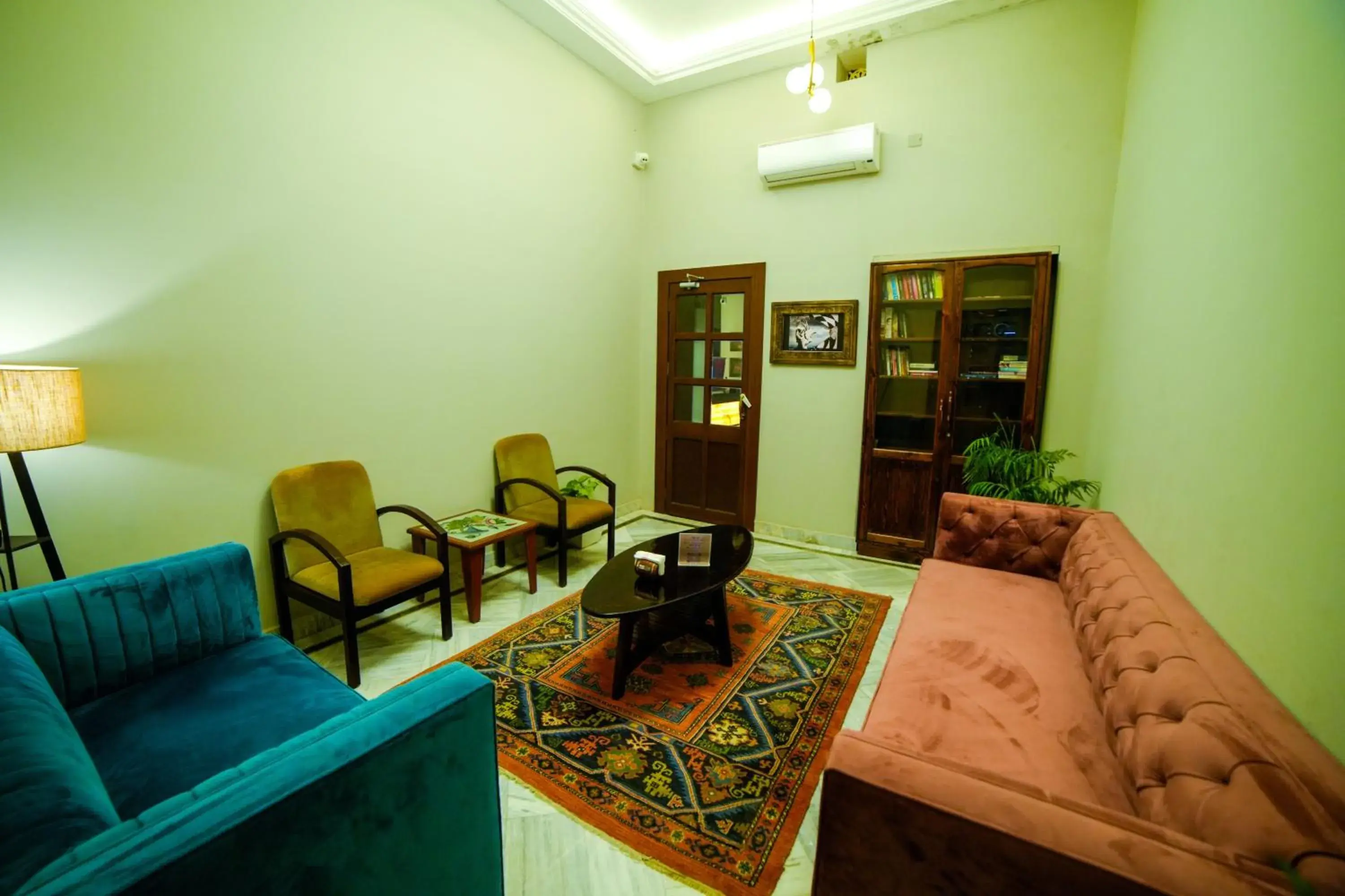 Lounge or bar in Hotel Surya, Kaiser Palace Lounge or bar in Hotel Surya, Kaiser Palace