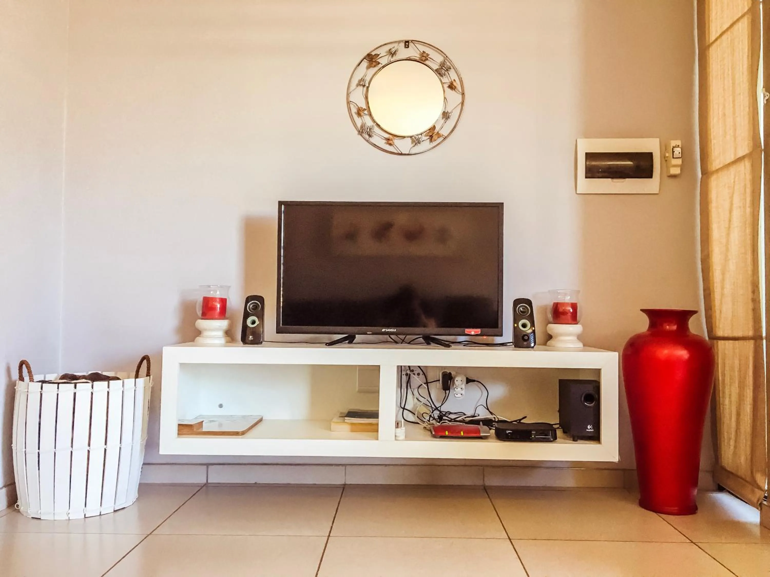 Elegant Wild Olive Apartment at Grove Mall