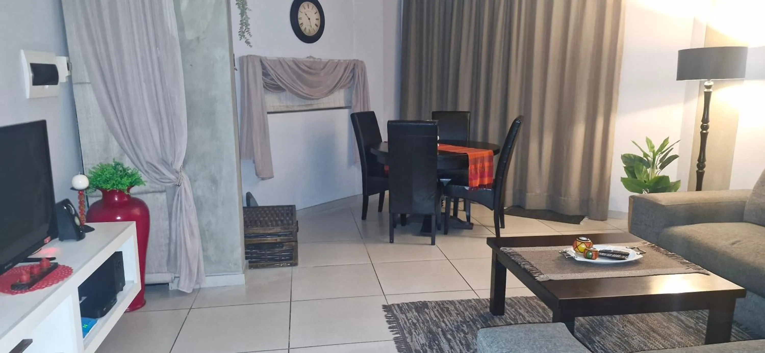 Elegant Wild Olive Apartment at Grove Mall