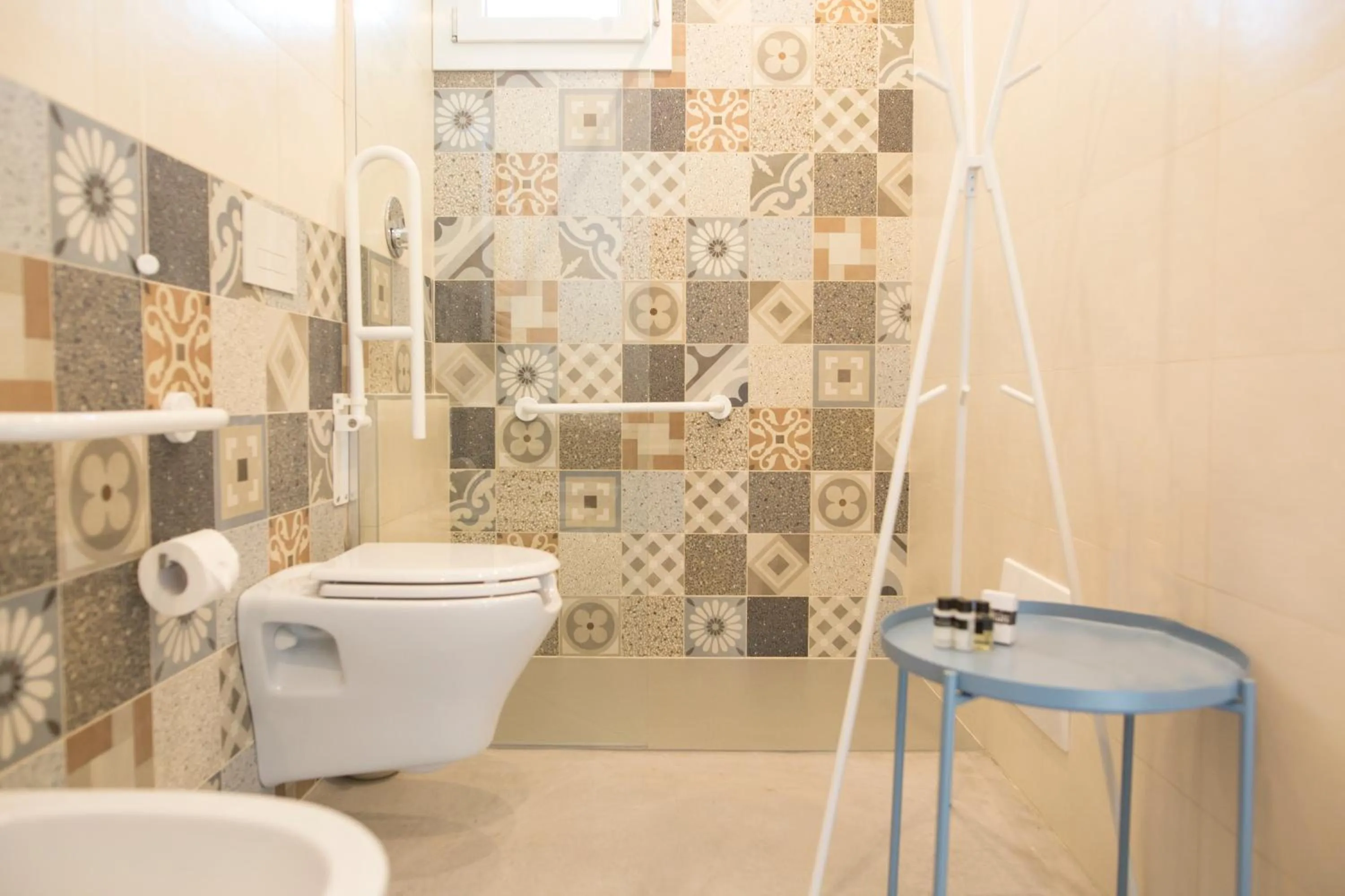 Shower in Guest House Bella Onda