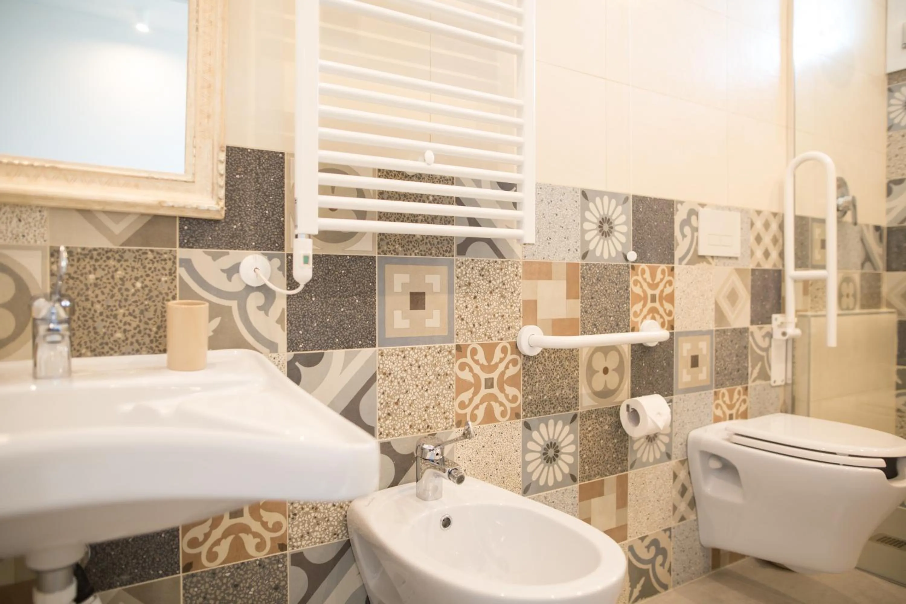 Shower in Guest House Bella Onda