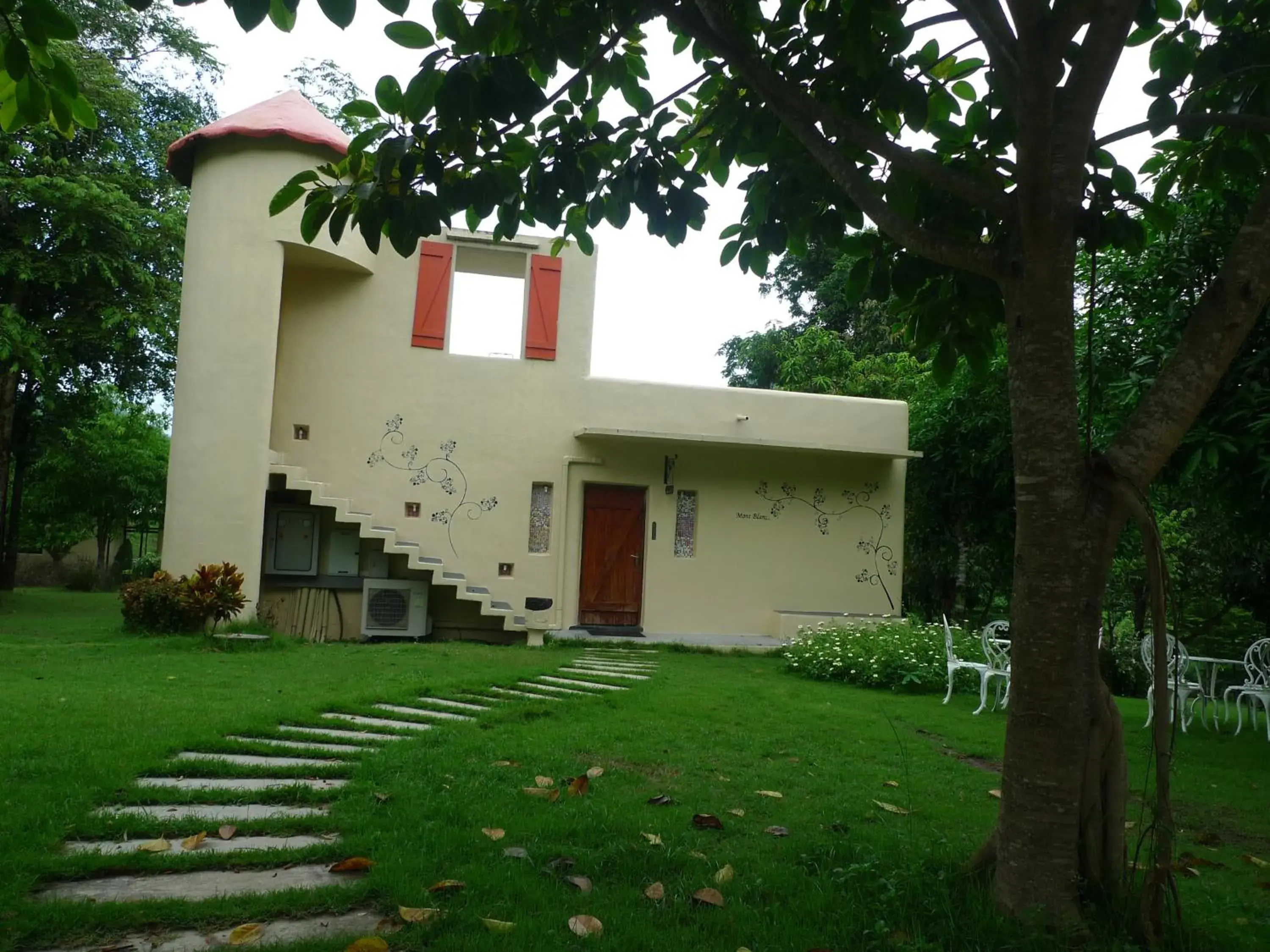 Facade/entrance in Hi-scene Resort Facade/entrance in Hi-scene Resort