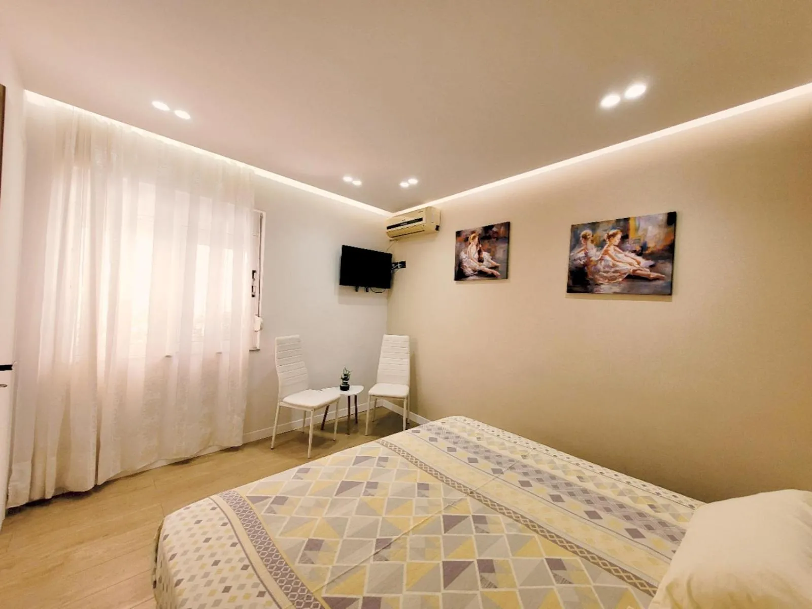 Bed in Loi apartment