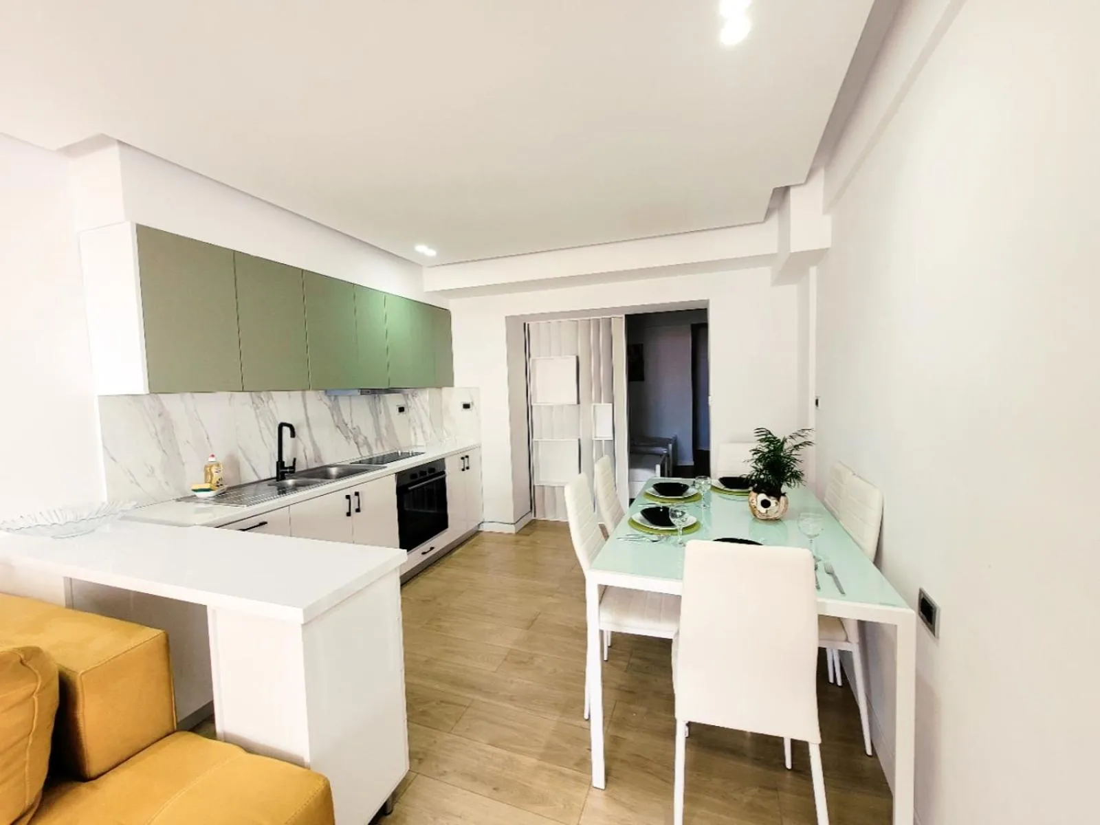 Kitchen or kitchenette in Loi apartment