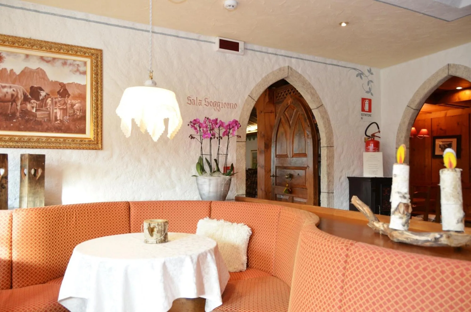 Lounge or bar in Park Hotel Bellacosta