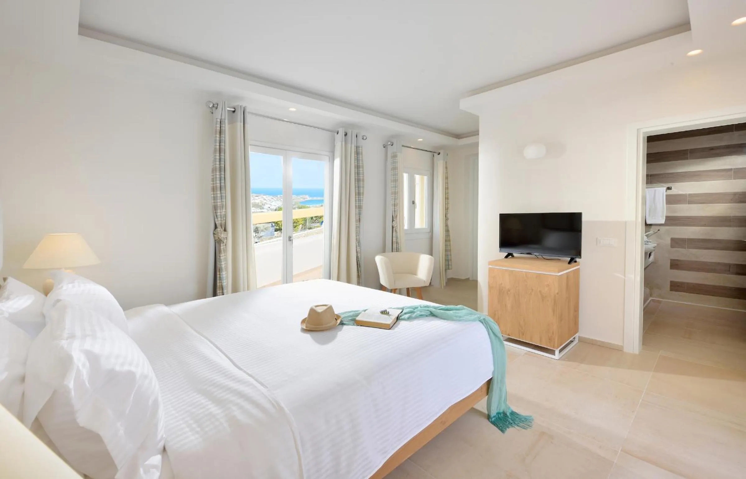 Bedroom, Bed in Jenny's Summer Houses