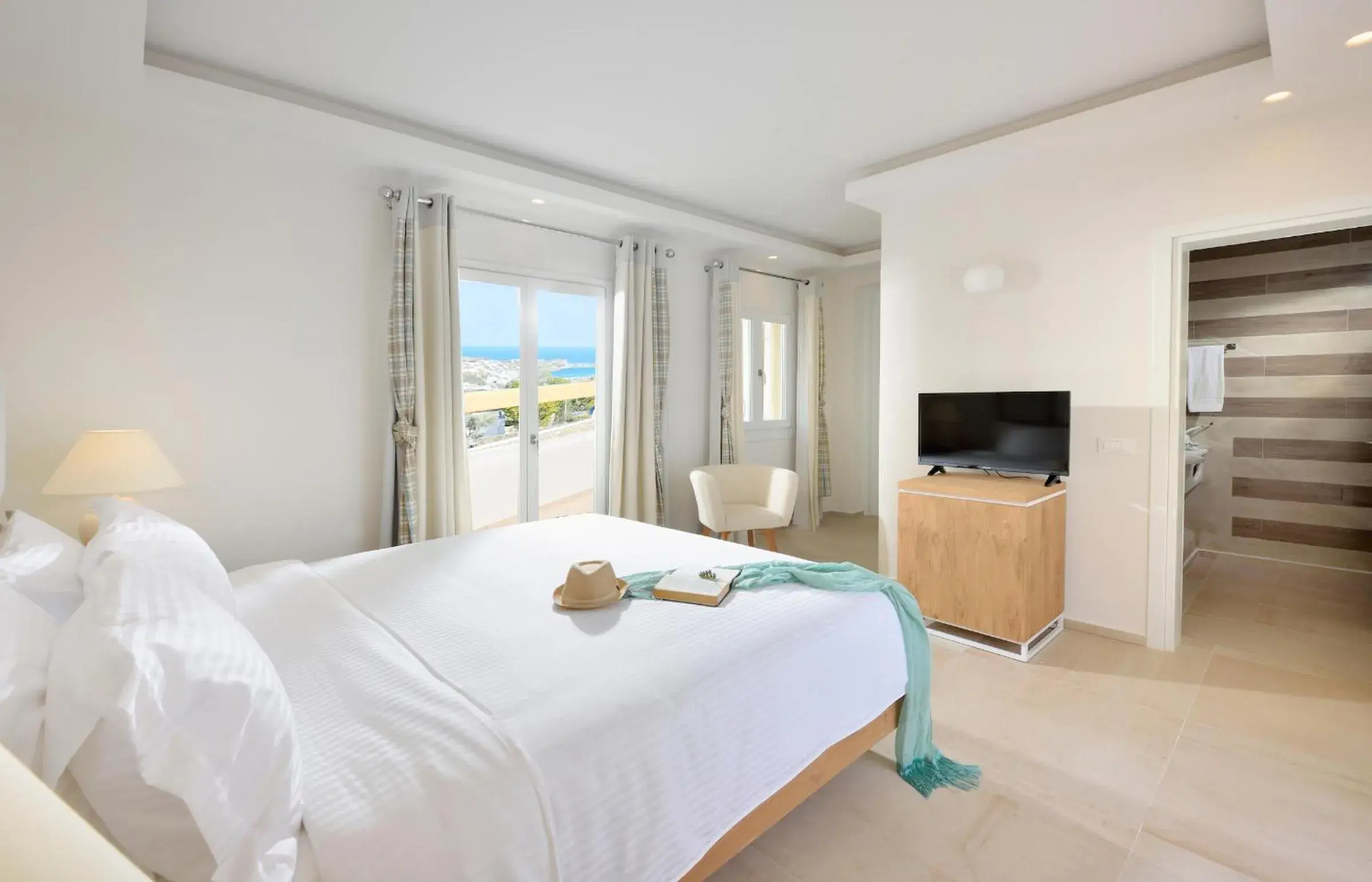 Bedroom, Bed in Jenny's Summer Houses Bedroom, Bed in Jenny's Summer Houses