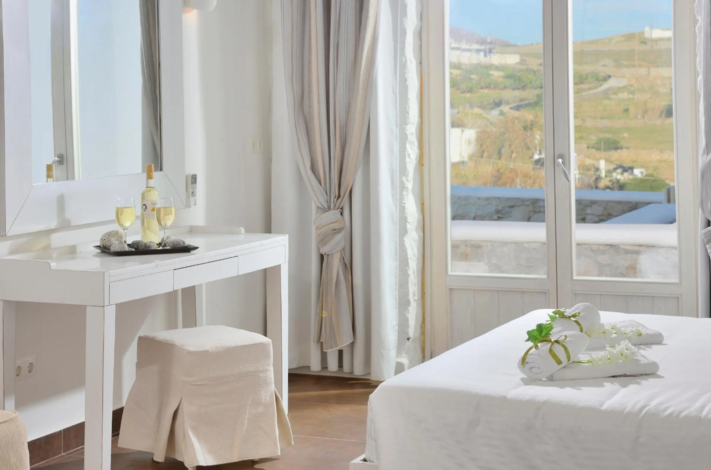 Property building, Bed in Jenny's Summer Houses