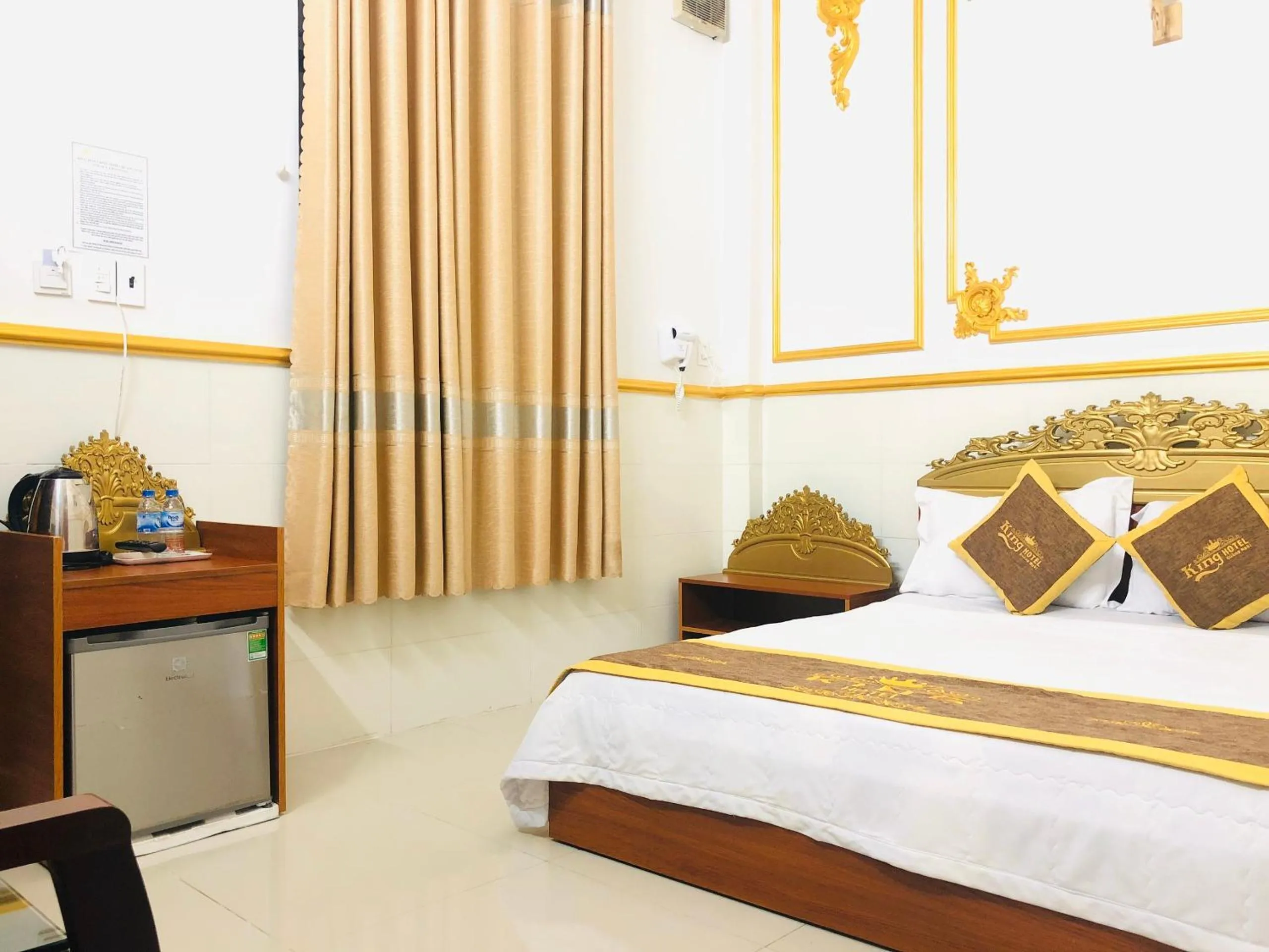 Bed in King Hotel Quang Ngai