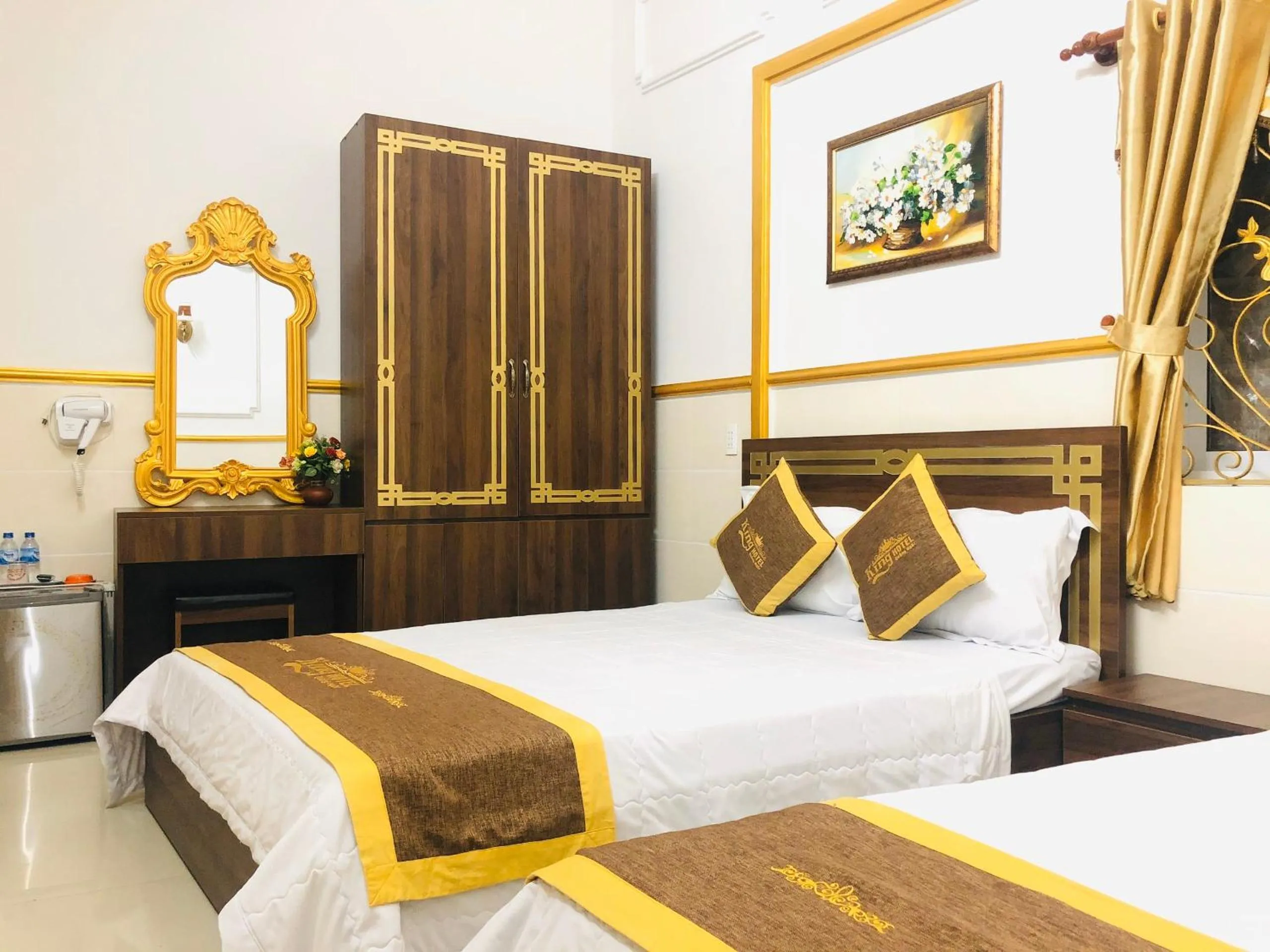 Bed in King Hotel Quang Ngai