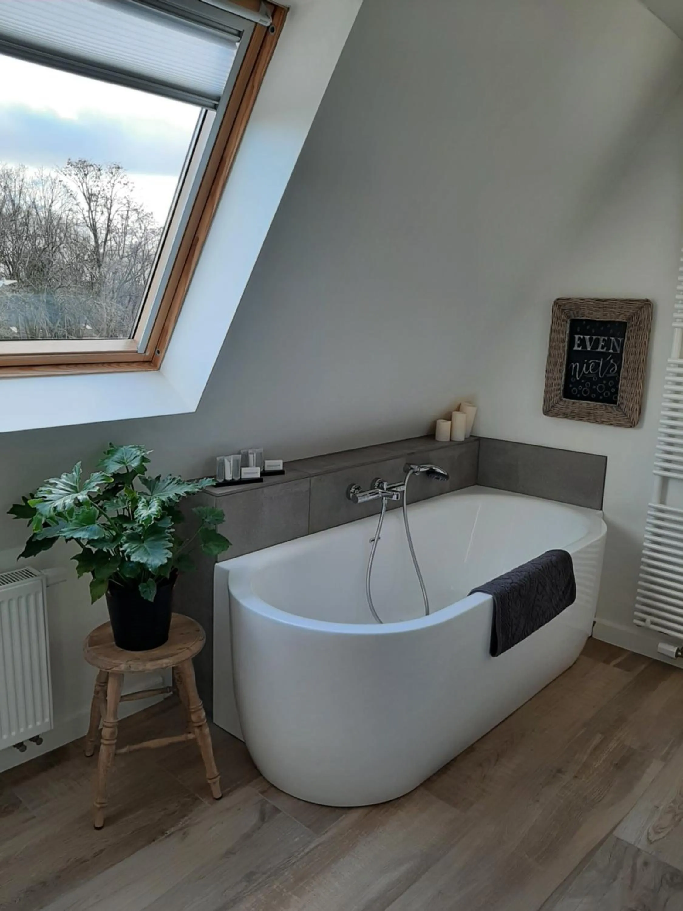 Bathroom in B&B Eikenlaan 12