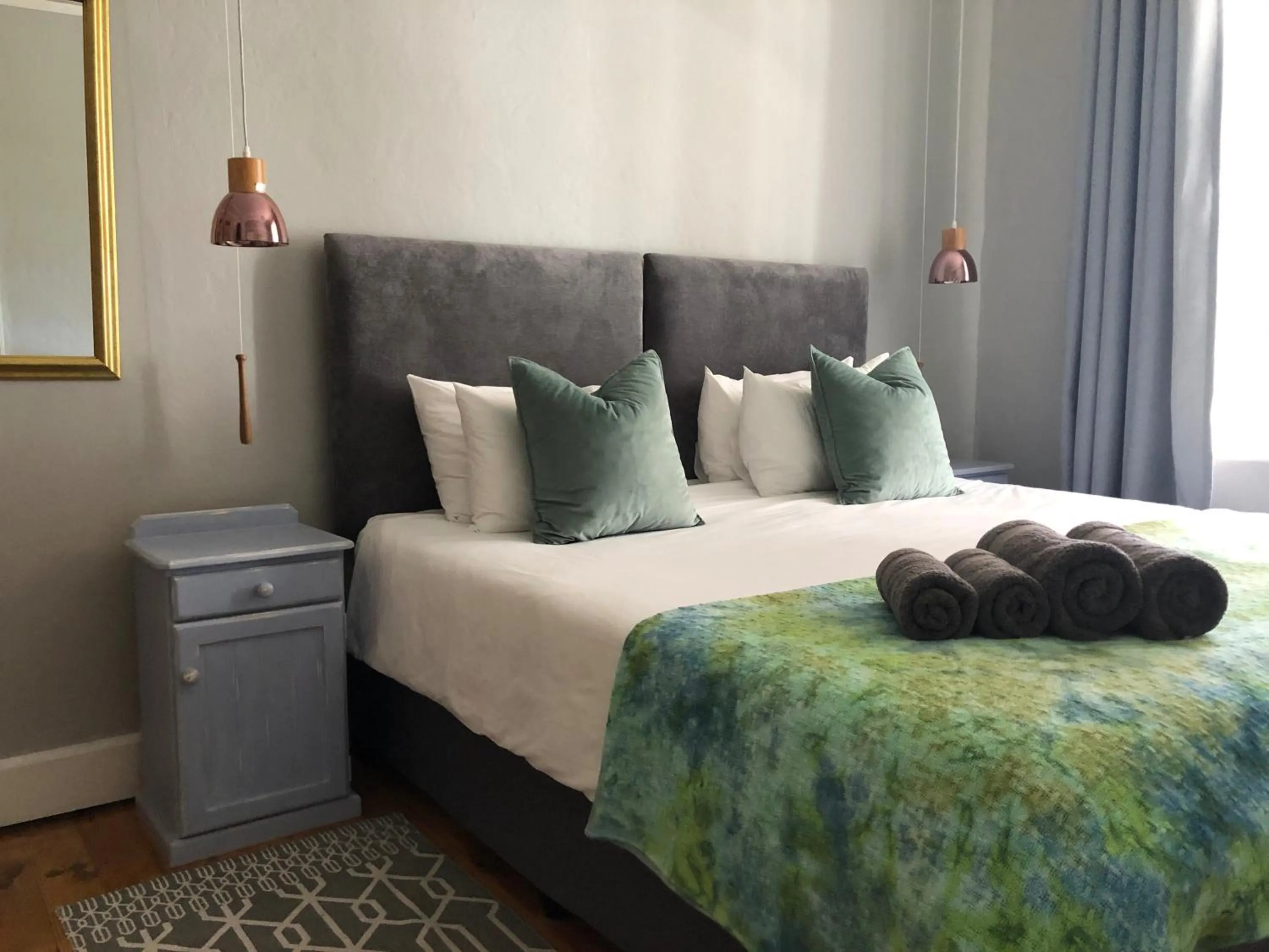 Bed in At The Loerie