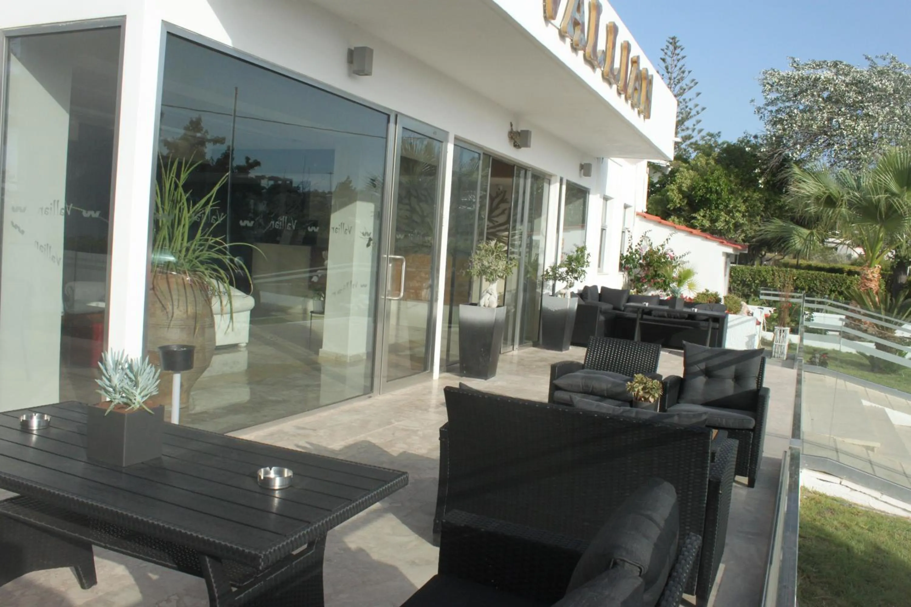 Vallian Village Hotel