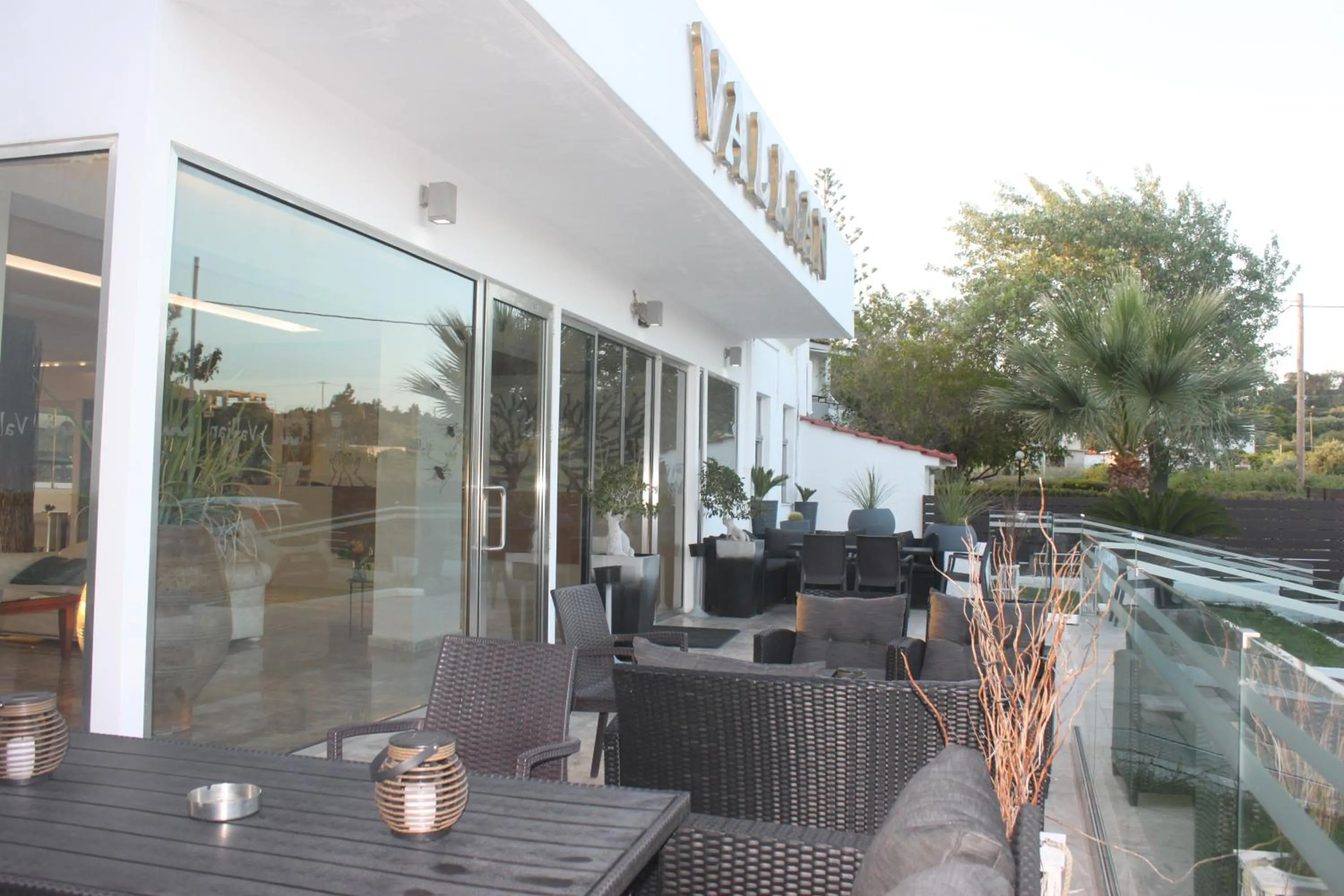 Vallian Village Hotel