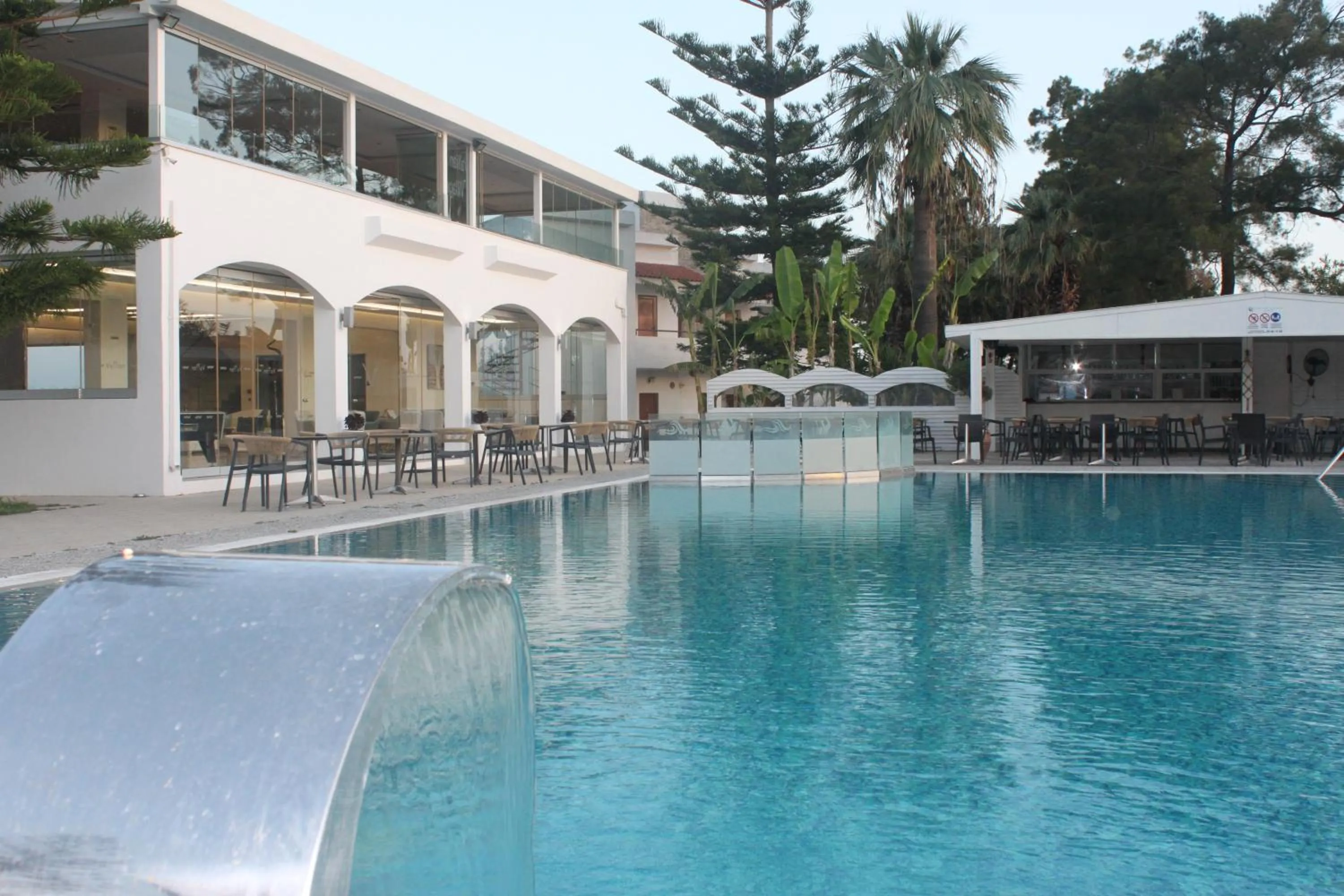 Vallian Village Hotel