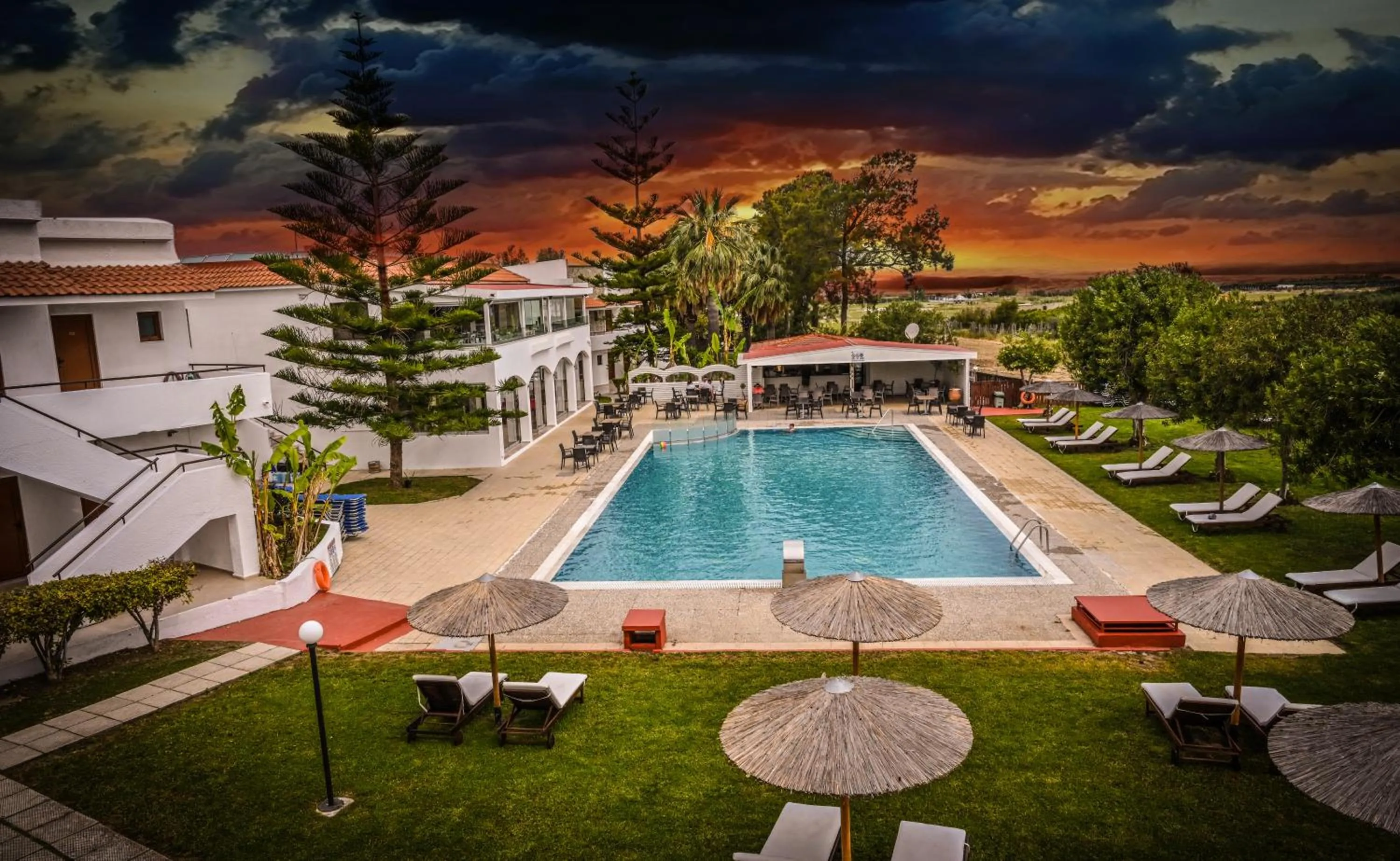 Vallian Village Hotel