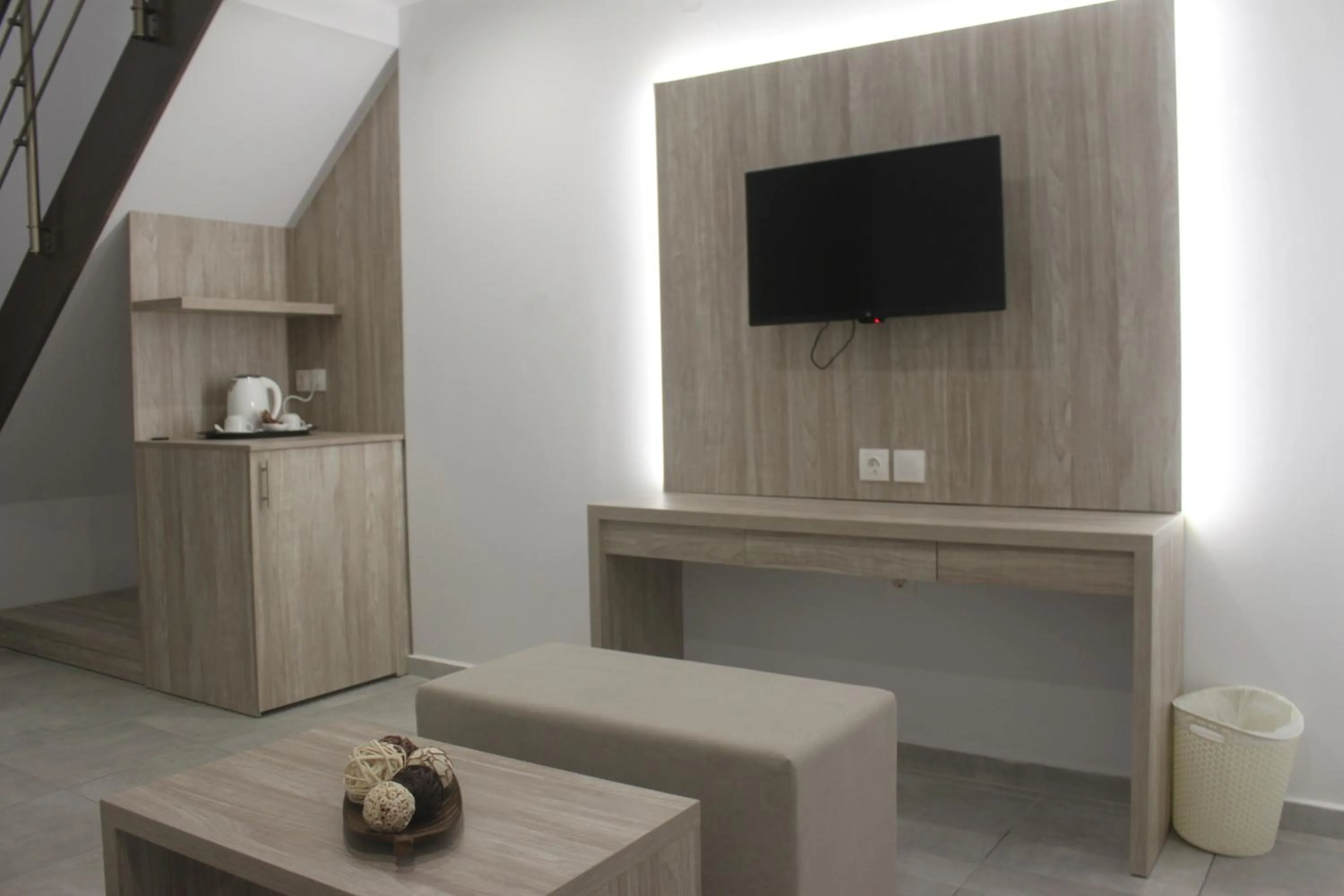 Vallian Village Hotel