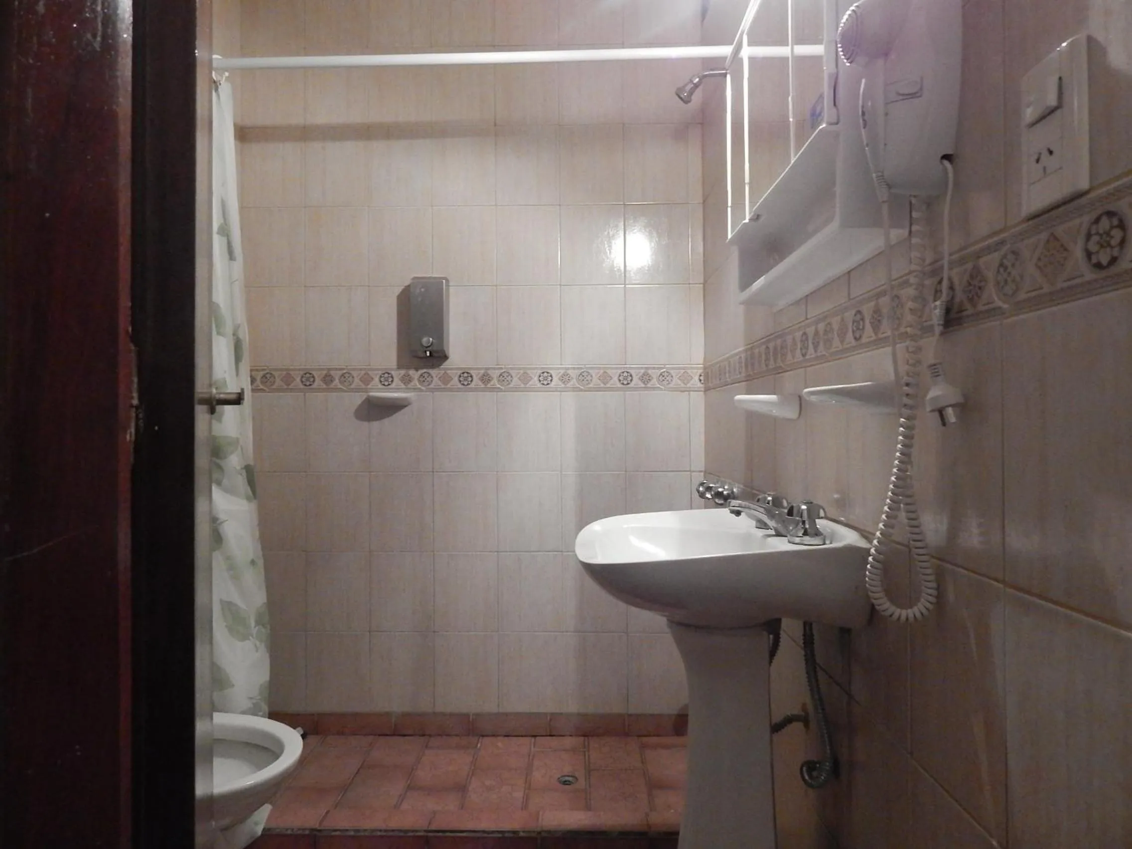 Bathroom in Hotel Colonial