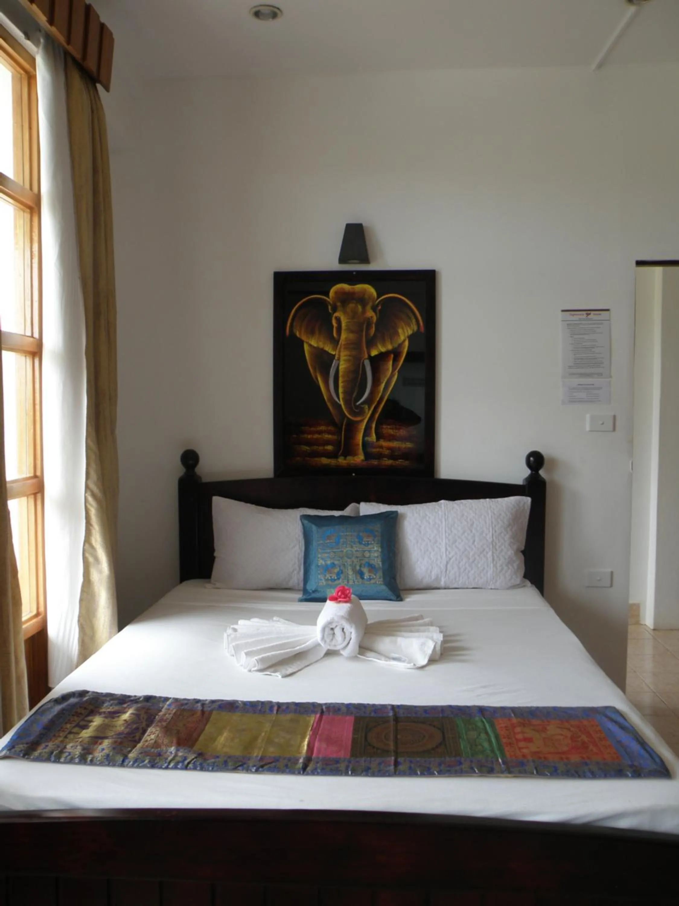 Bed in Tagimoucia House Hotel