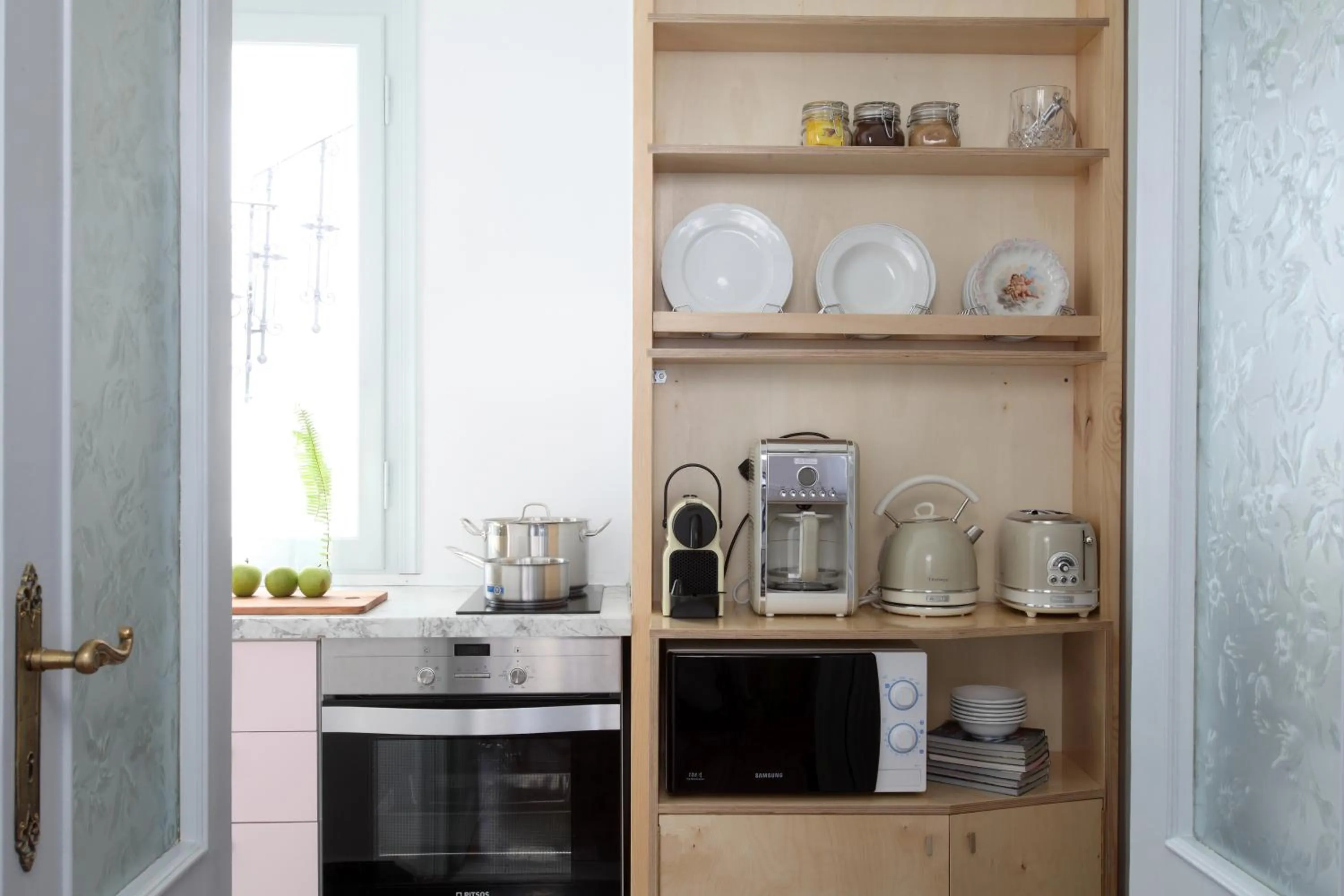 Coffee/tea facilities in Live in Athens, THISEIO Historic House