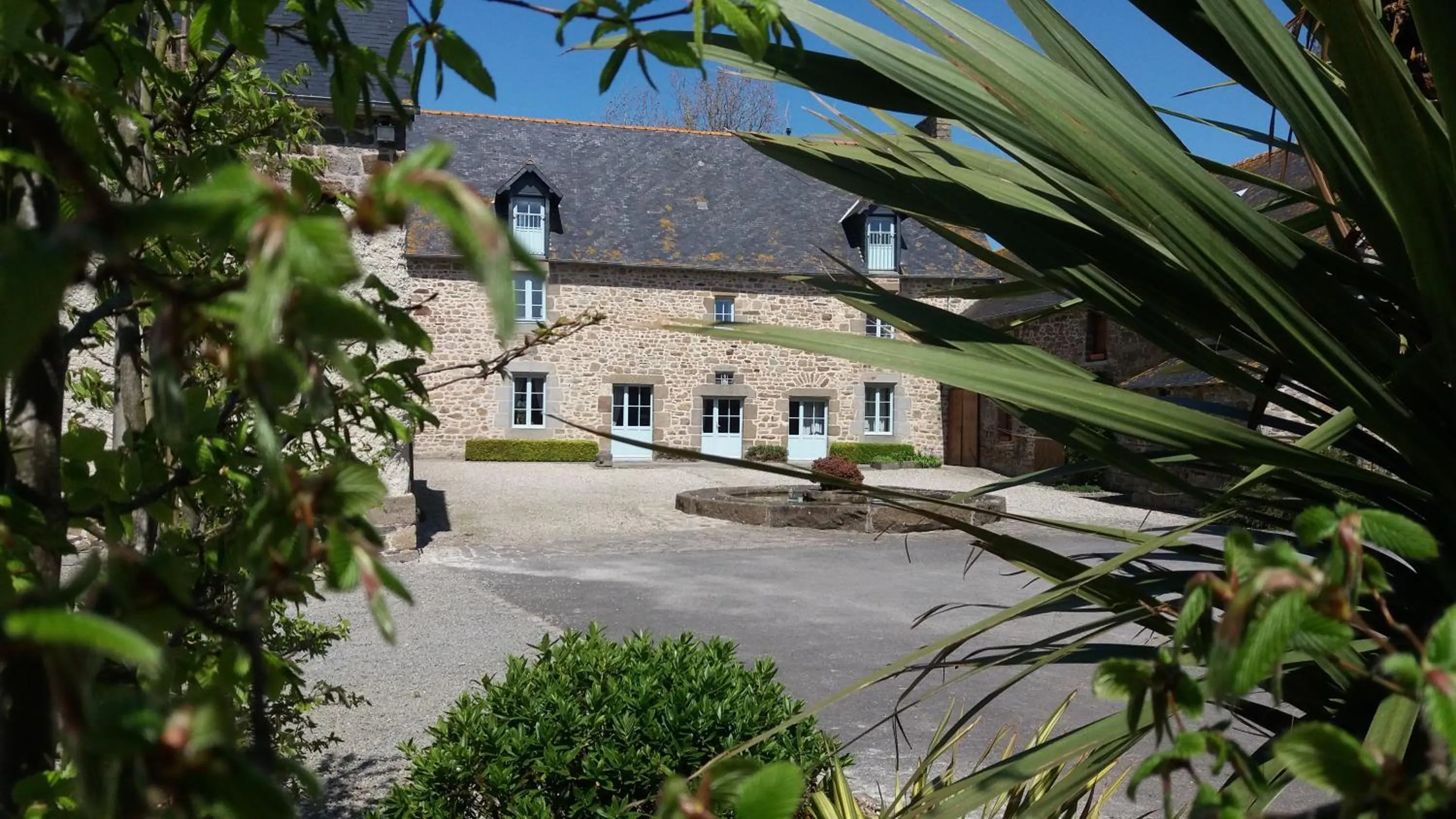 Property building in Manoir de la Ville Marie