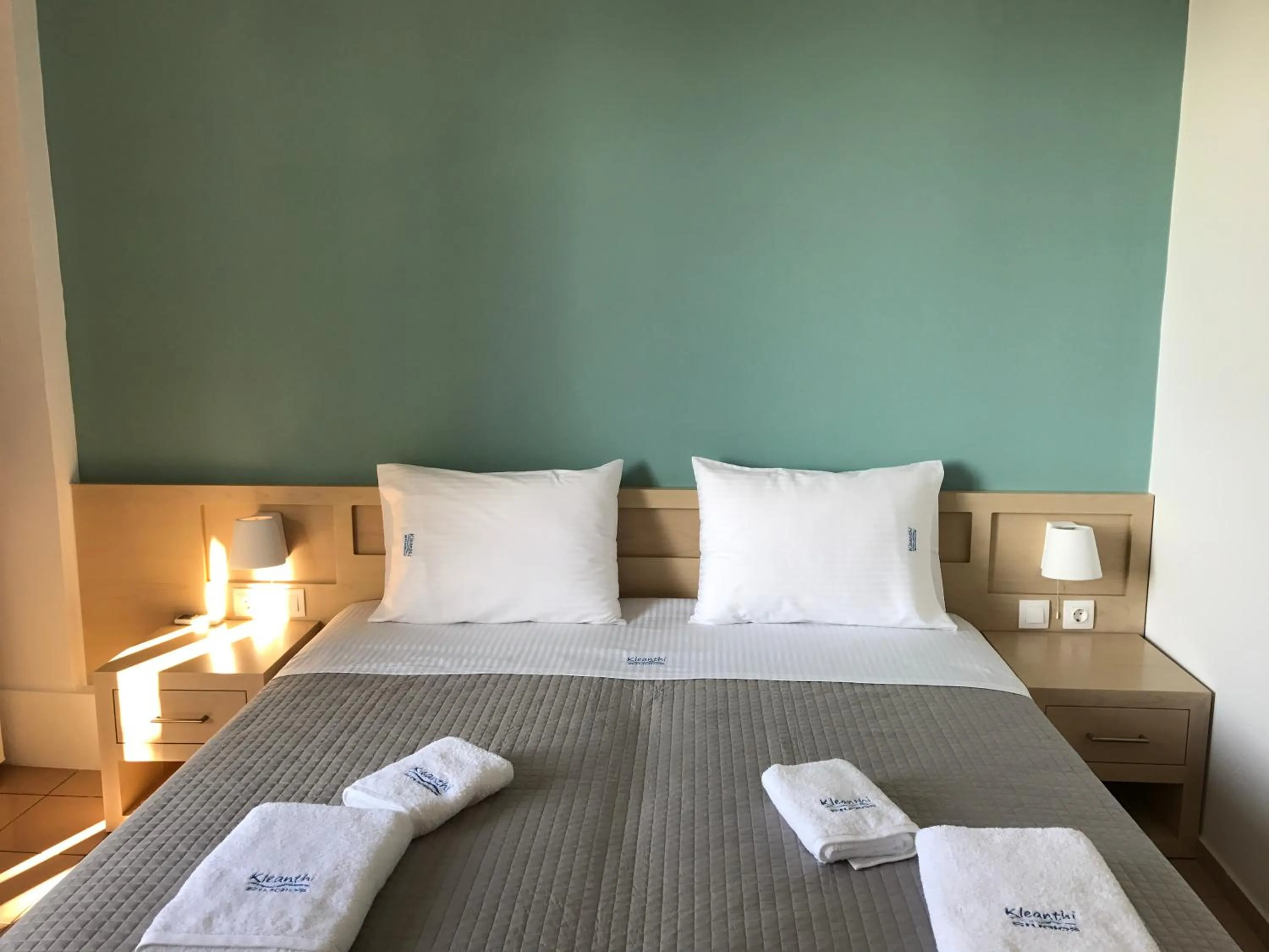 Bed in Kleanthi Studios