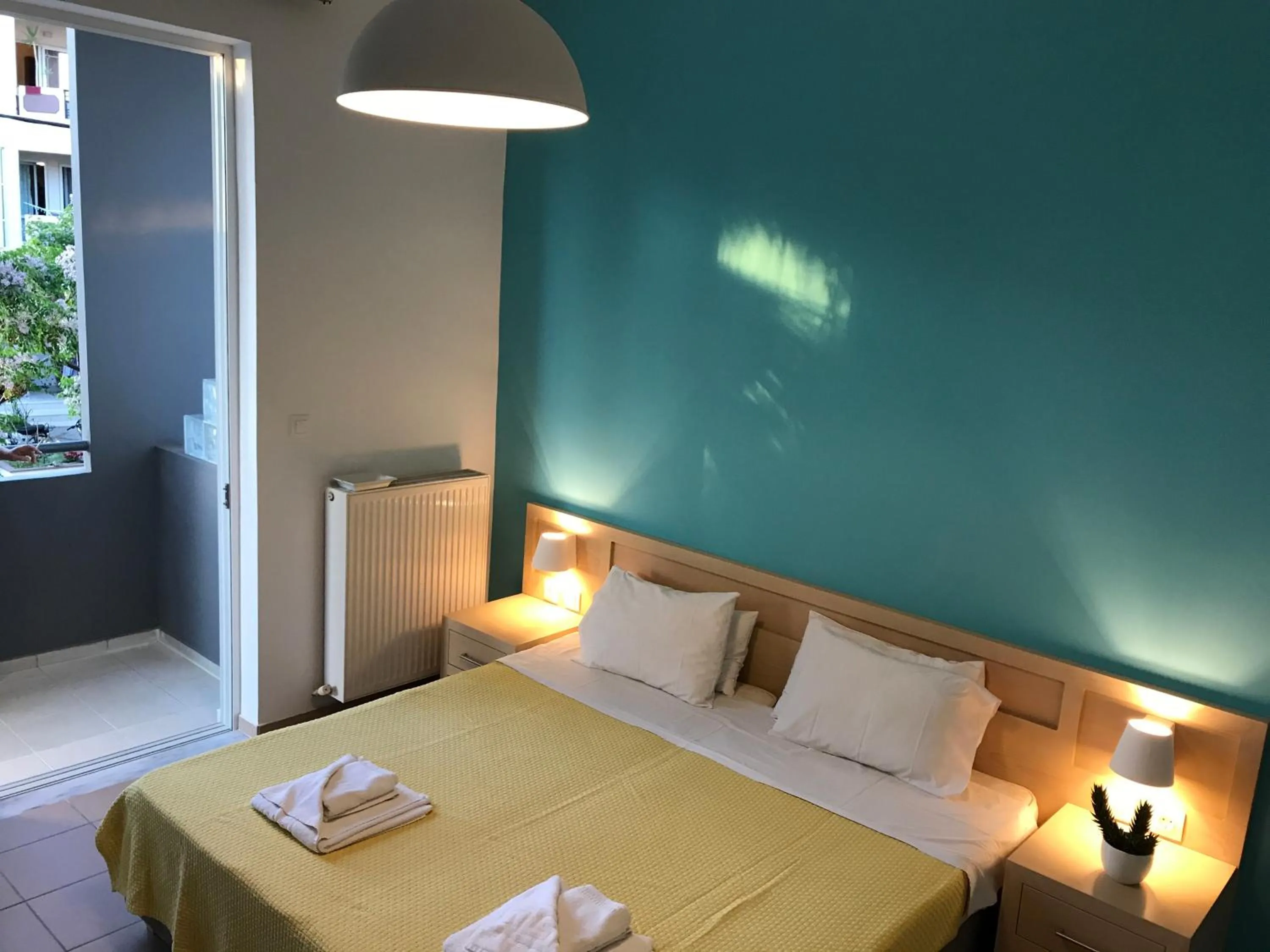 Bed in Kleanthi Studios