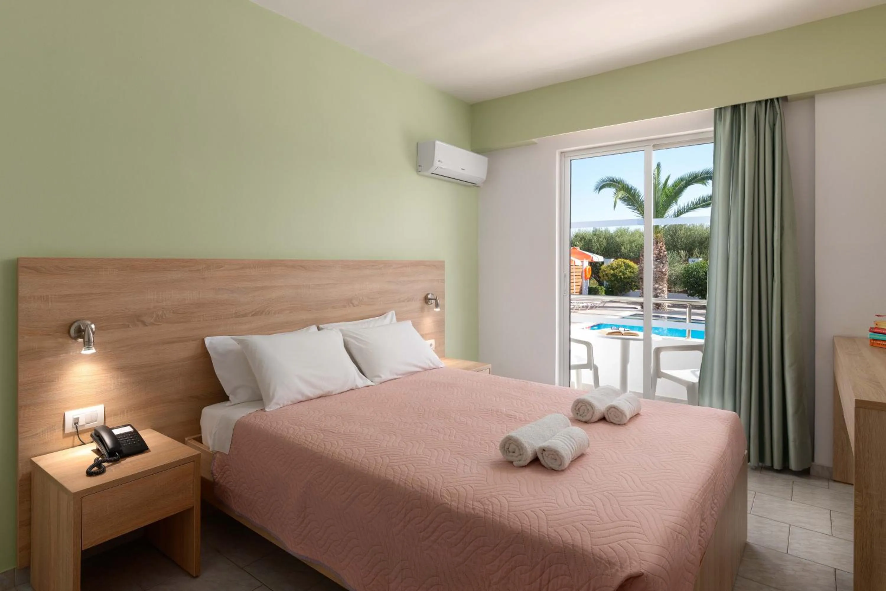 Bed in Meliton Hotel