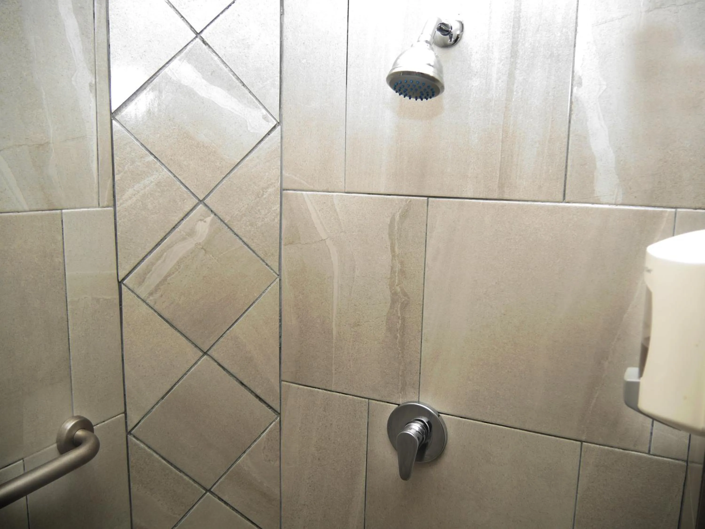 Shower in Hotel Estefania