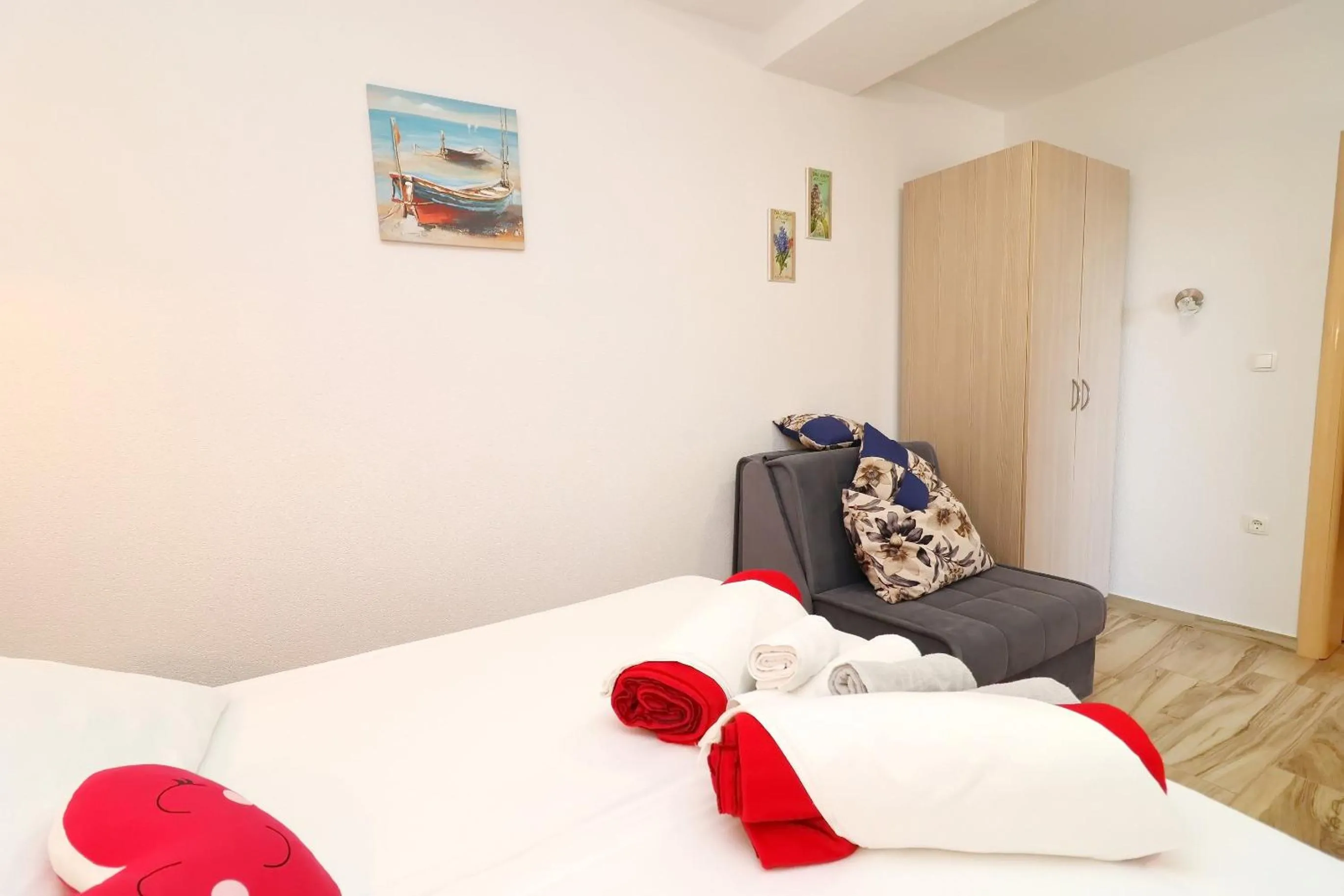 Bedroom, Bed in Seaside Apartments Hrkać