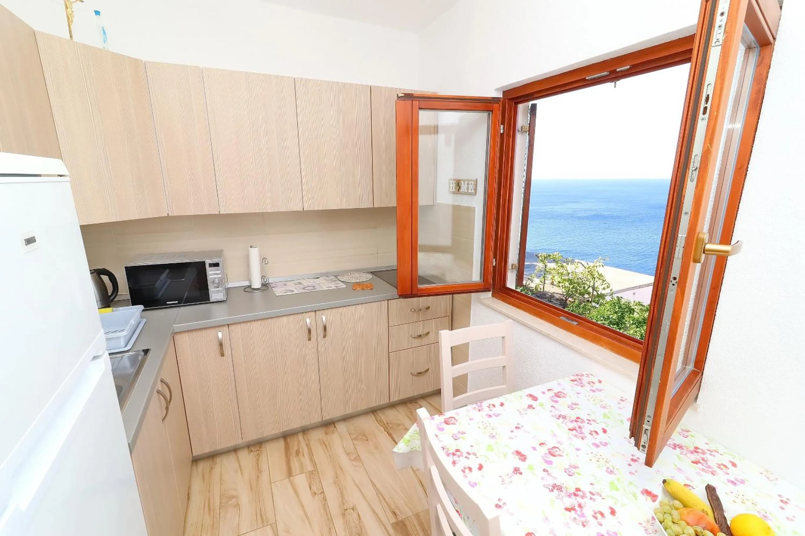 Kitchen or kitchenette in Seaside Apartments Hrkać
