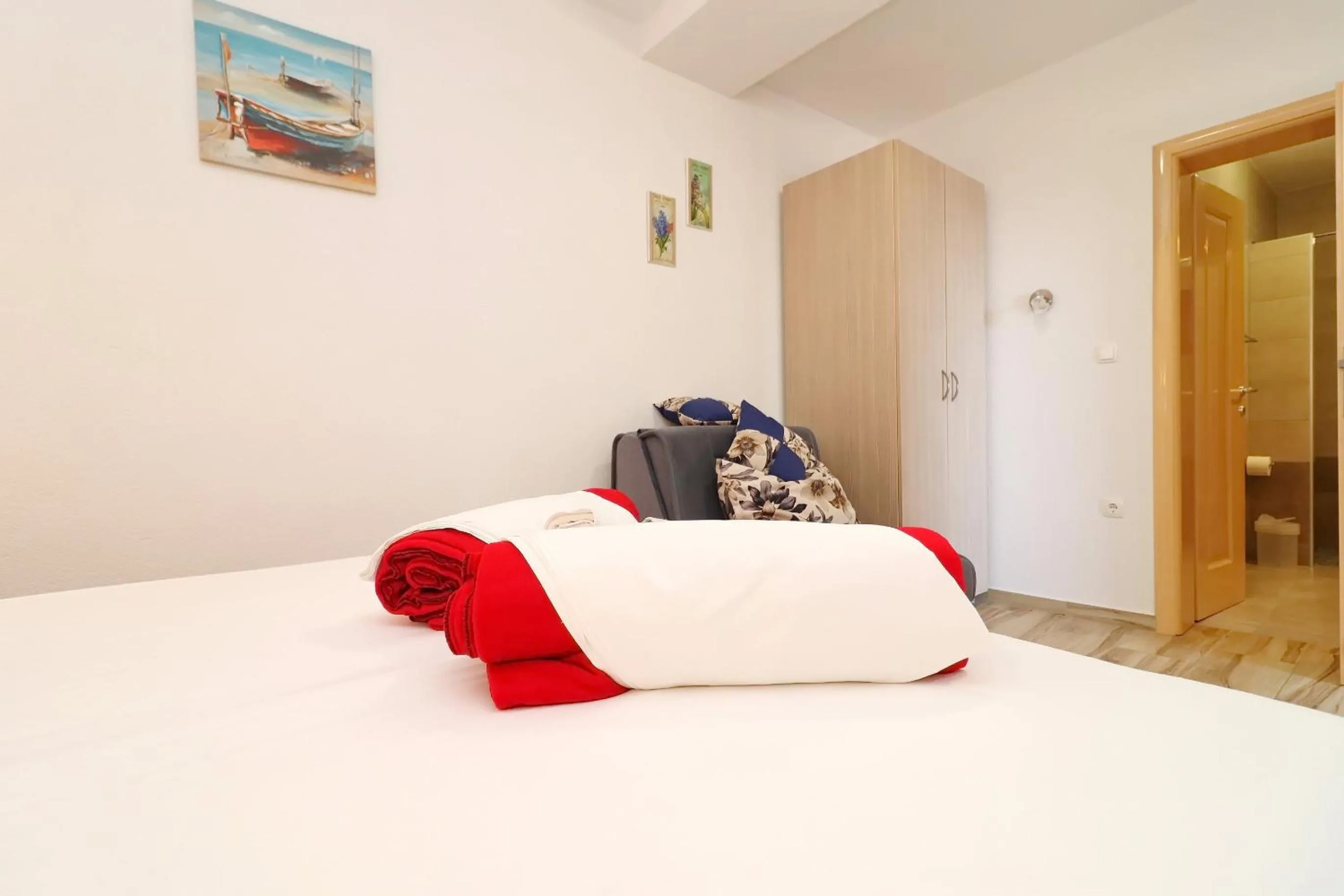 Bedroom, Bed in Seaside Apartments Hrkać