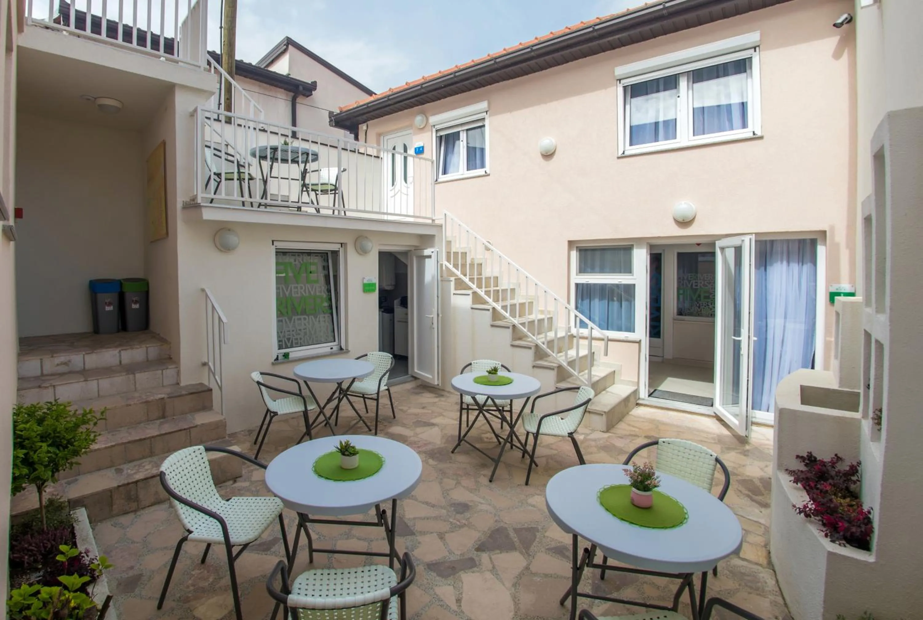 Balcony/Terrace in Five Rivers Rooms