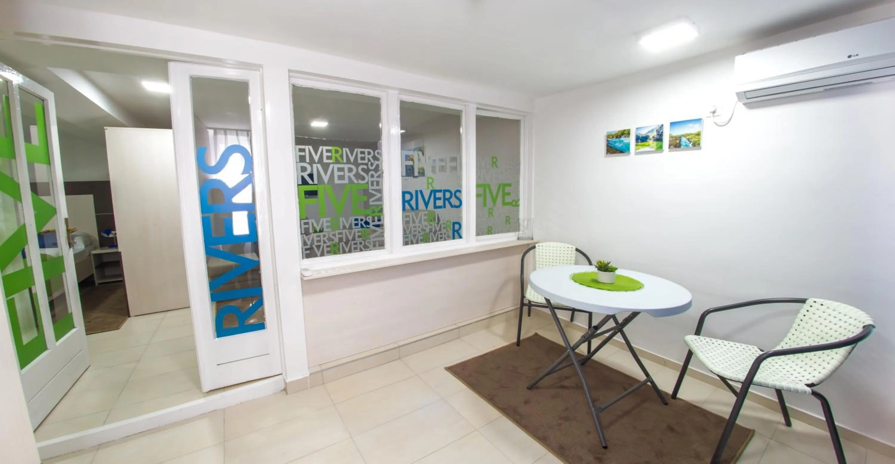 Lobby or reception in Five Rivers Rooms