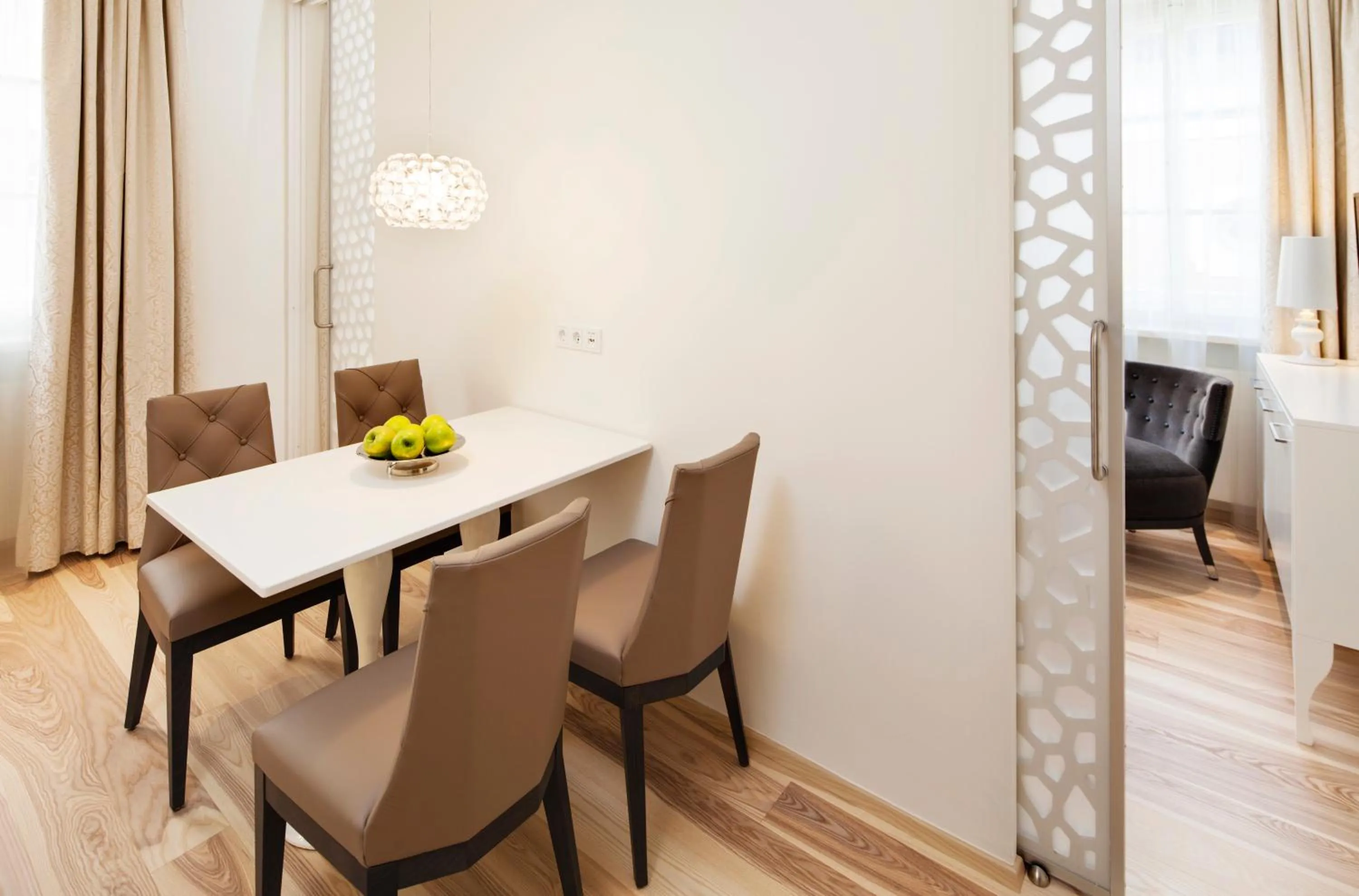 Dining area in Hapimag Ferienwohnungen Salzburg