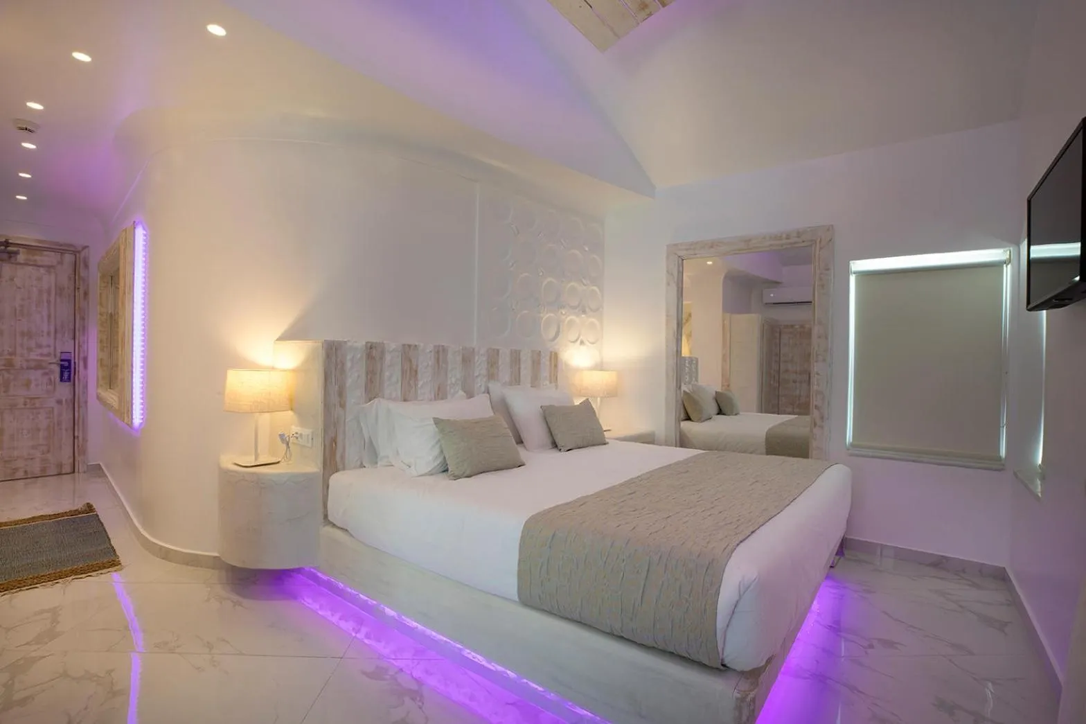 Bed in Rhodos Horizon Blu-Adults Only