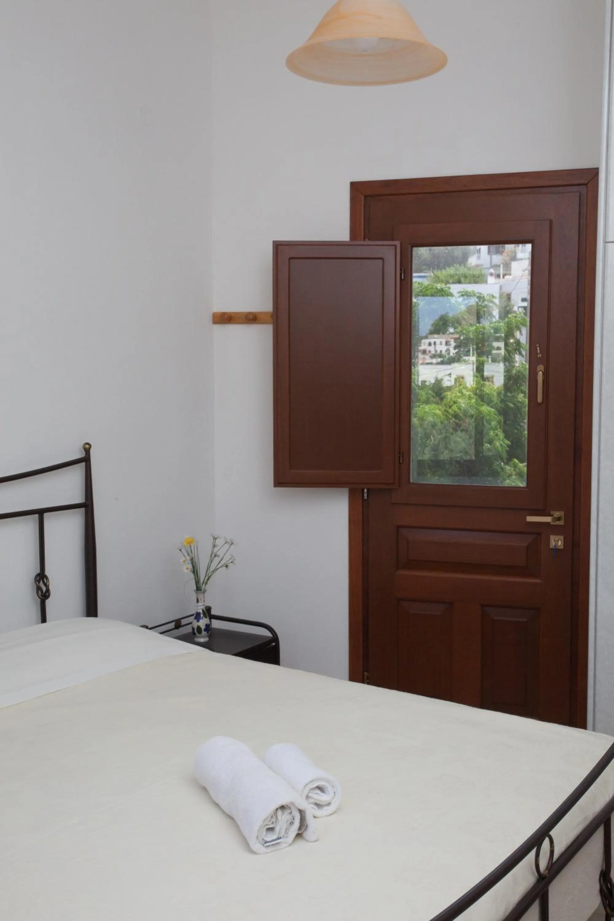 Bed in Villa Zacharo