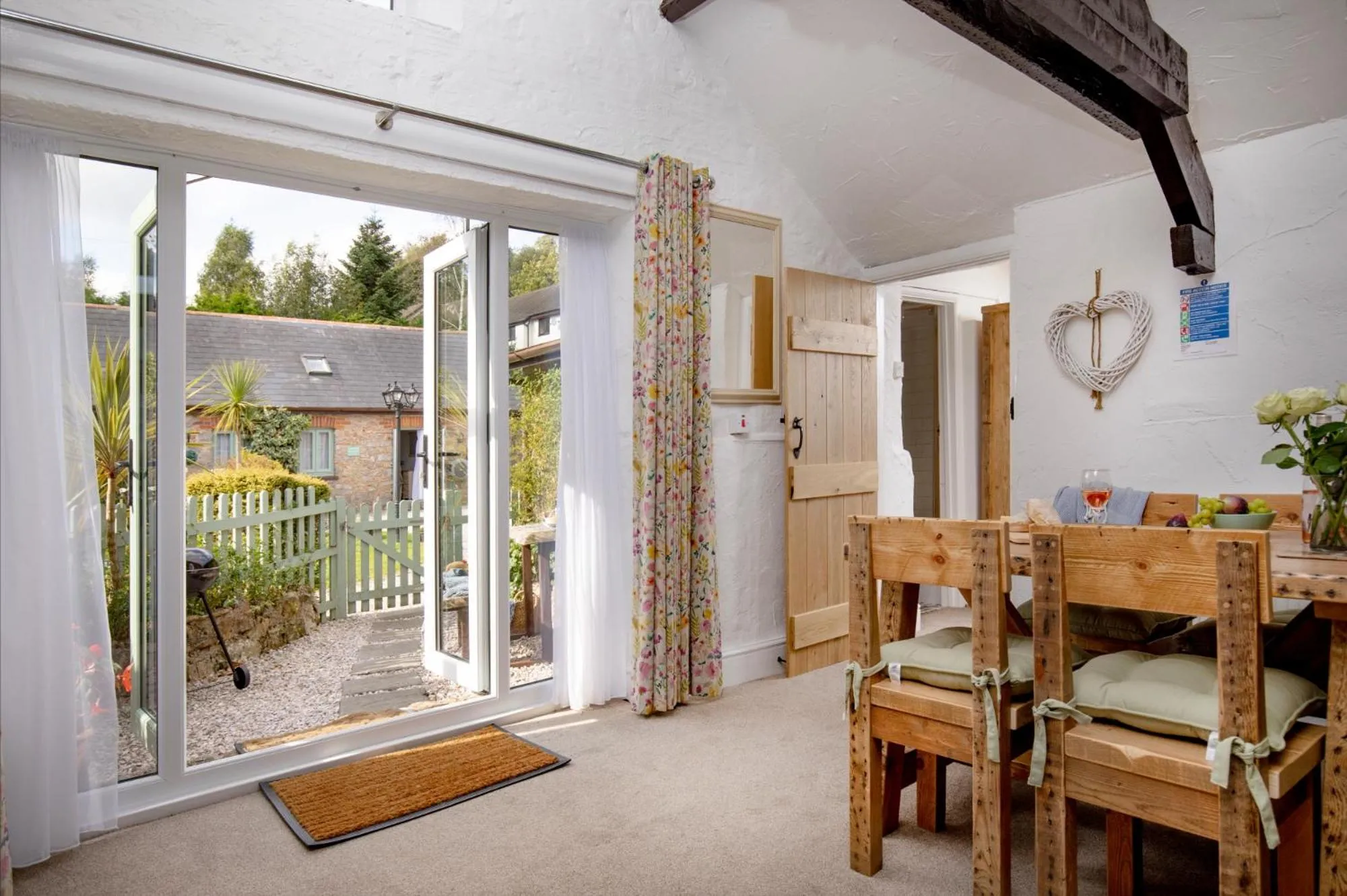 Inner courtyard view in Jasmine Cottage
