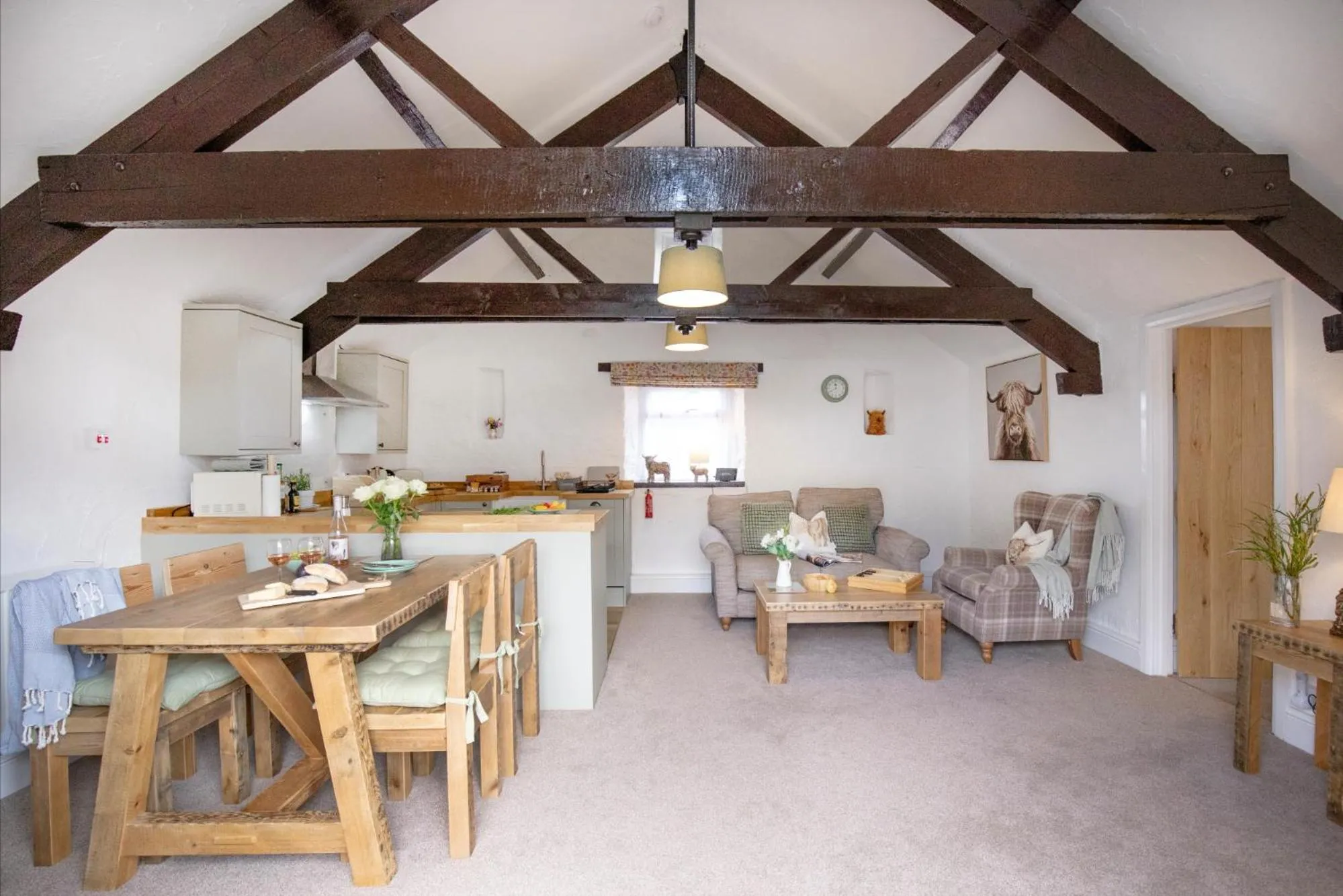 Kitchen or kitchenette in Jasmine Cottage
