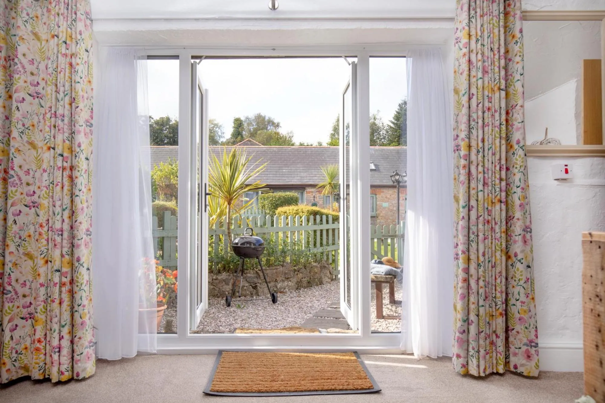 Inner courtyard view in Jasmine Cottage