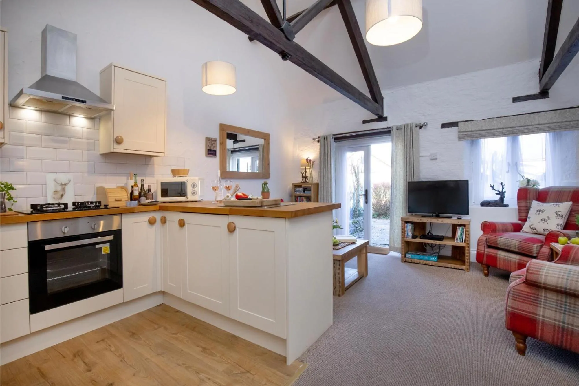 Kitchen or kitchenette in Rose Cottage