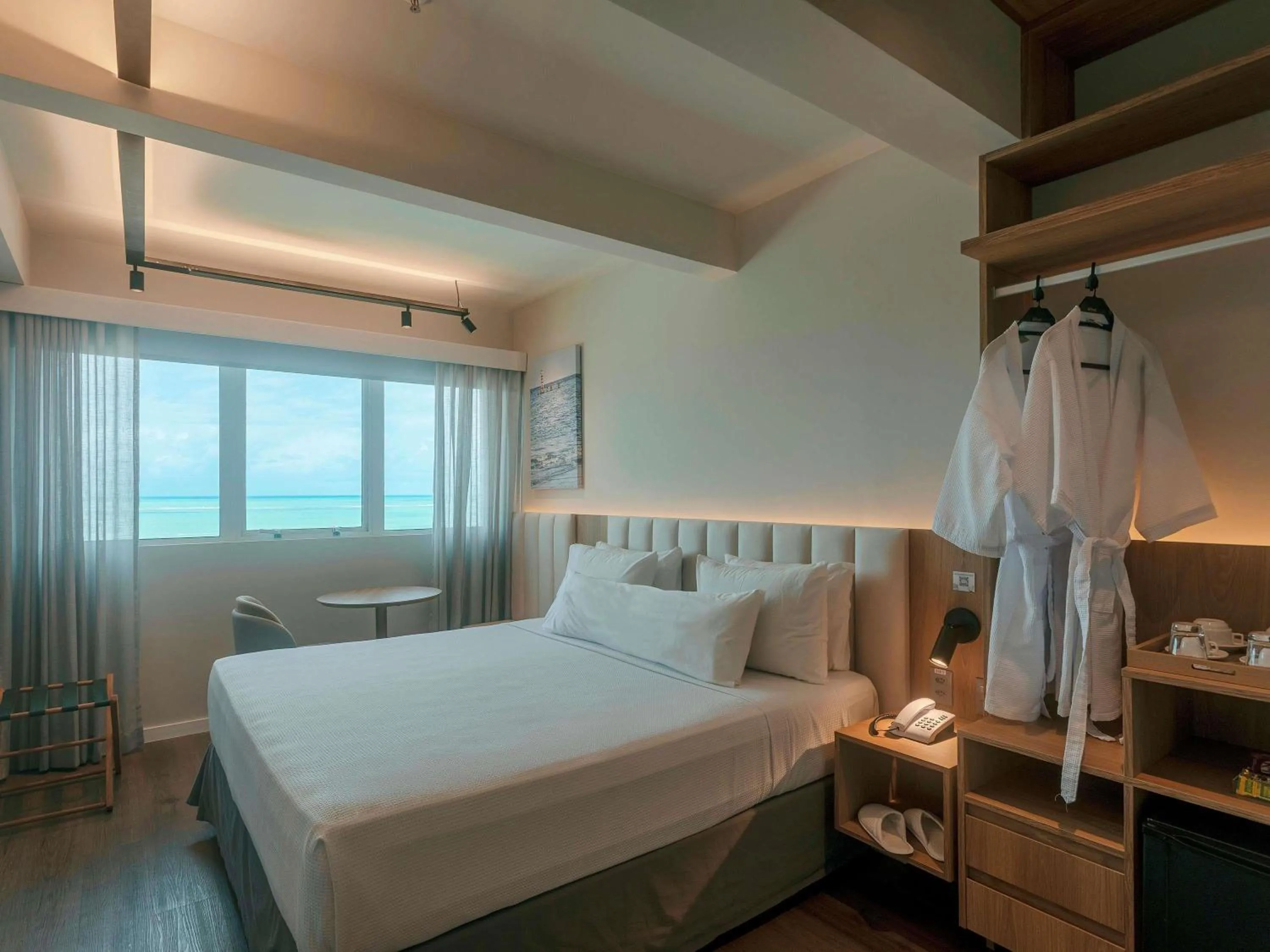 Bedroom, Bed in Mercure Maceio Pajuçara