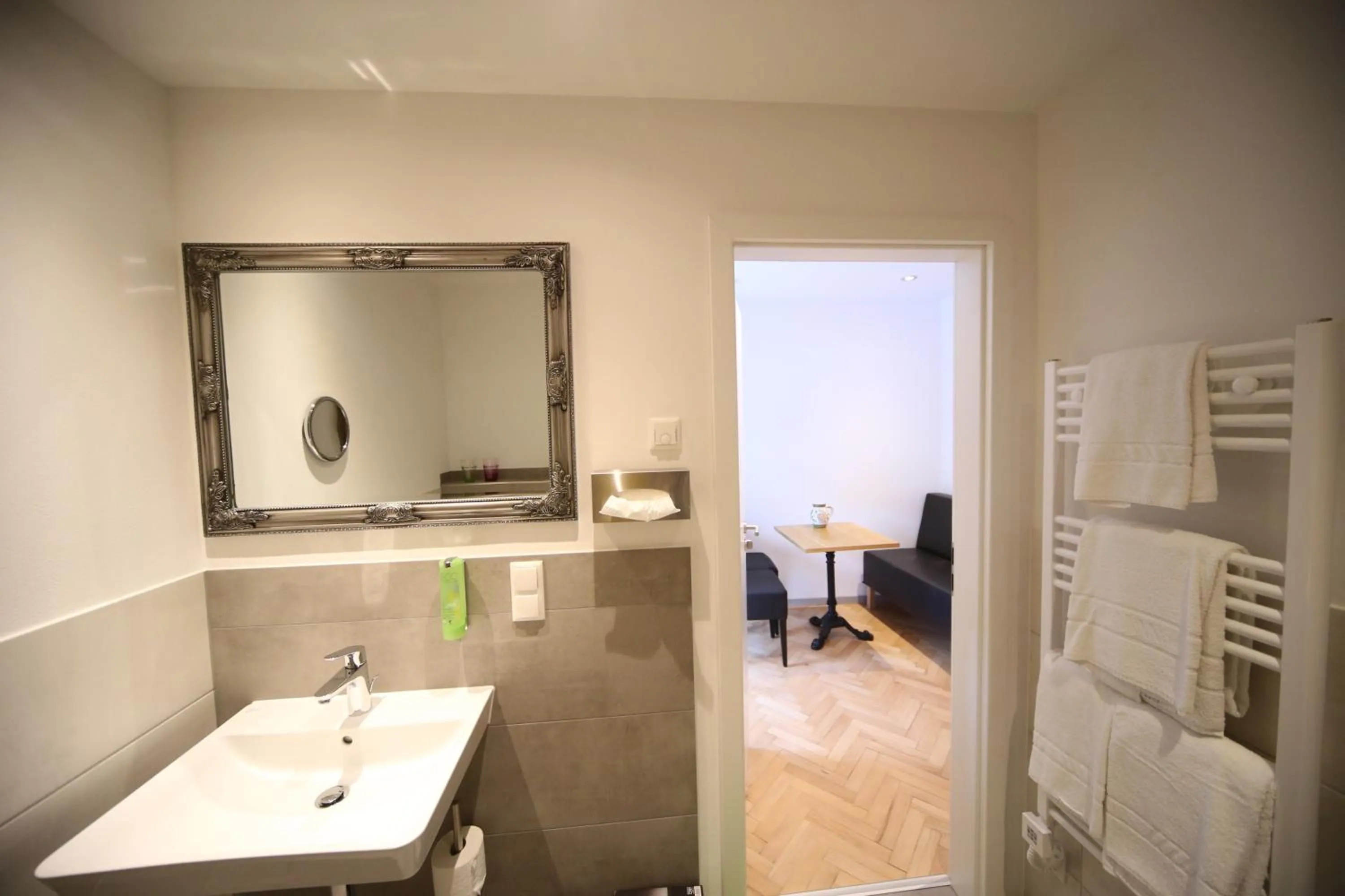 Bathroom in La Maison Vintage