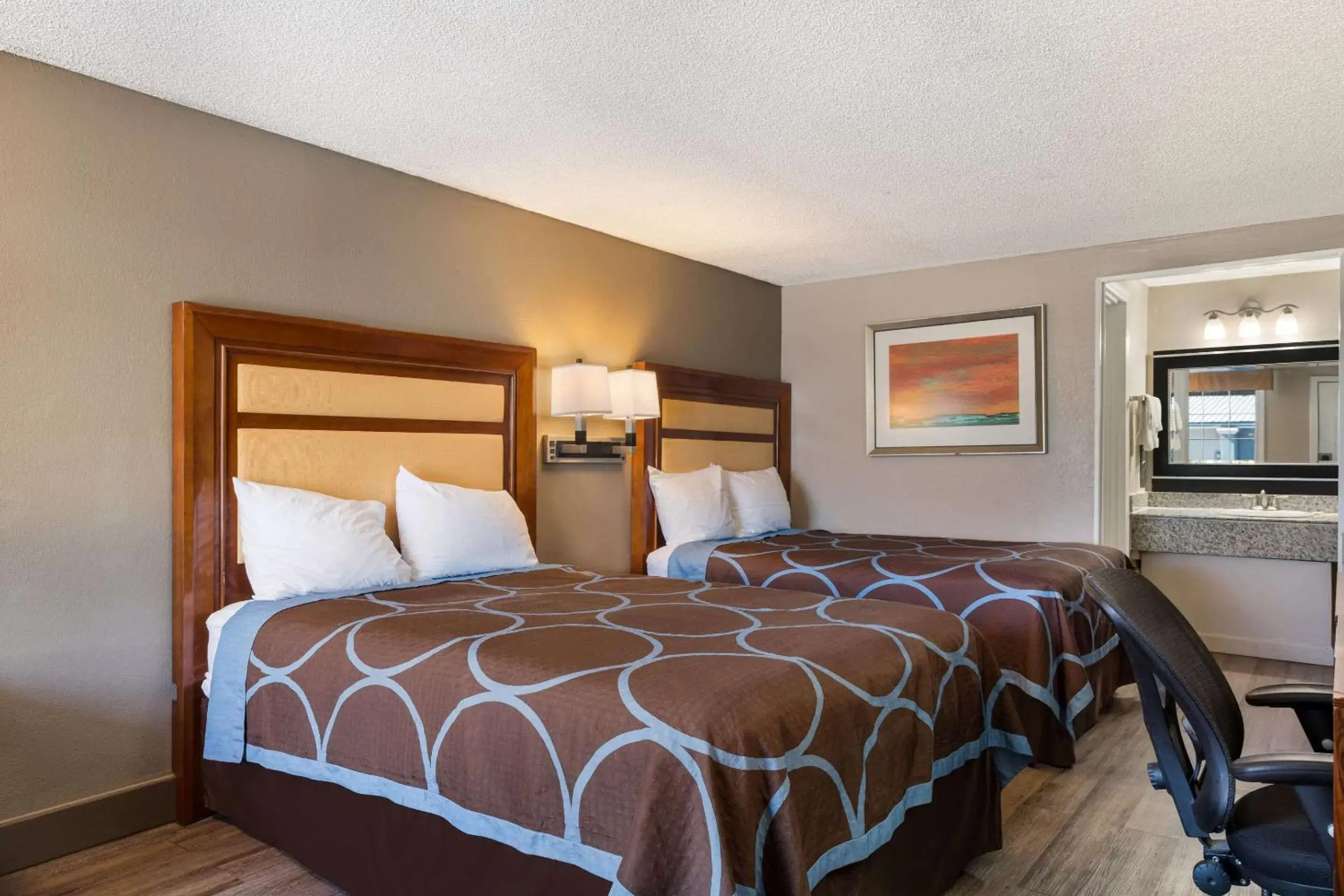 Bedroom, Bed in Rodeway Inn Charlotte Airport Area Bedroom, Bed in Rodeway Inn Charlotte Airport Area