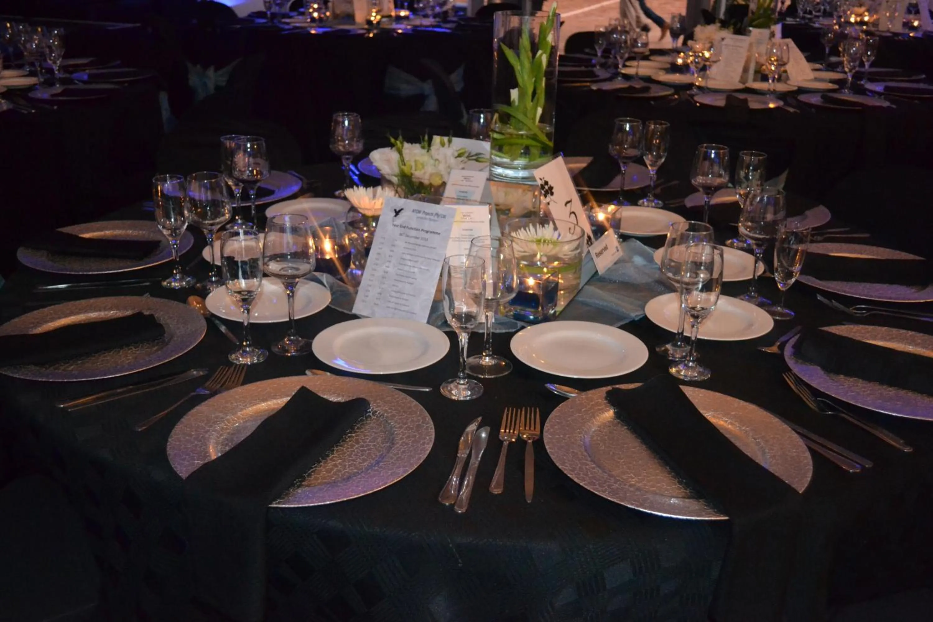 Restaurant/places to eat in Hoyohoyo Chartwell Lodge