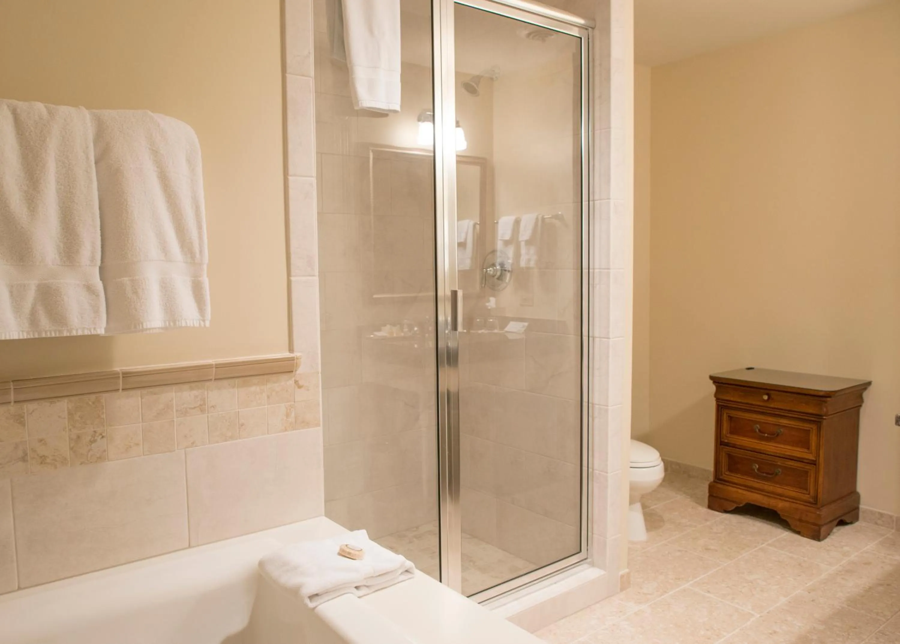 Bathroom in Fulton Lane Inn