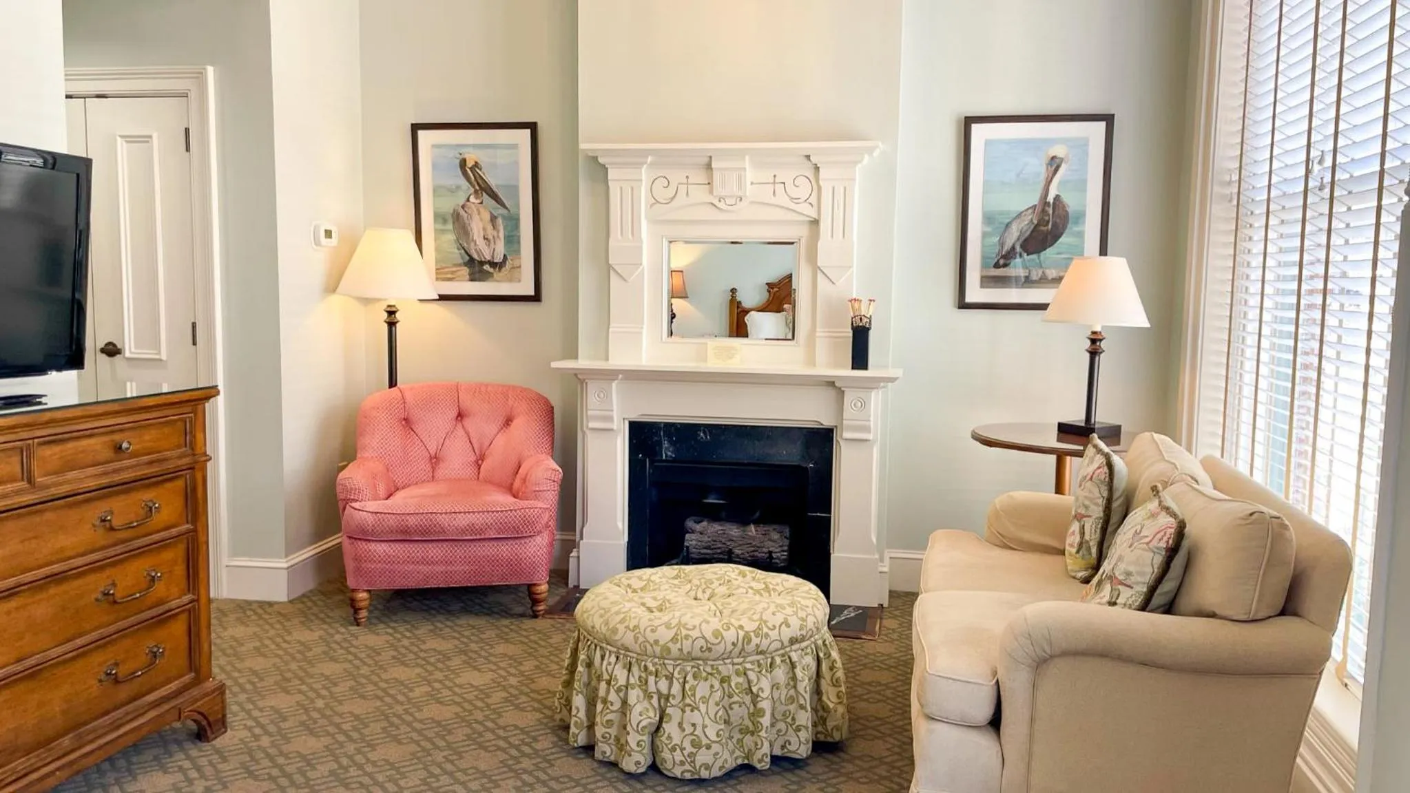 Seating area in Fulton Lane Inn