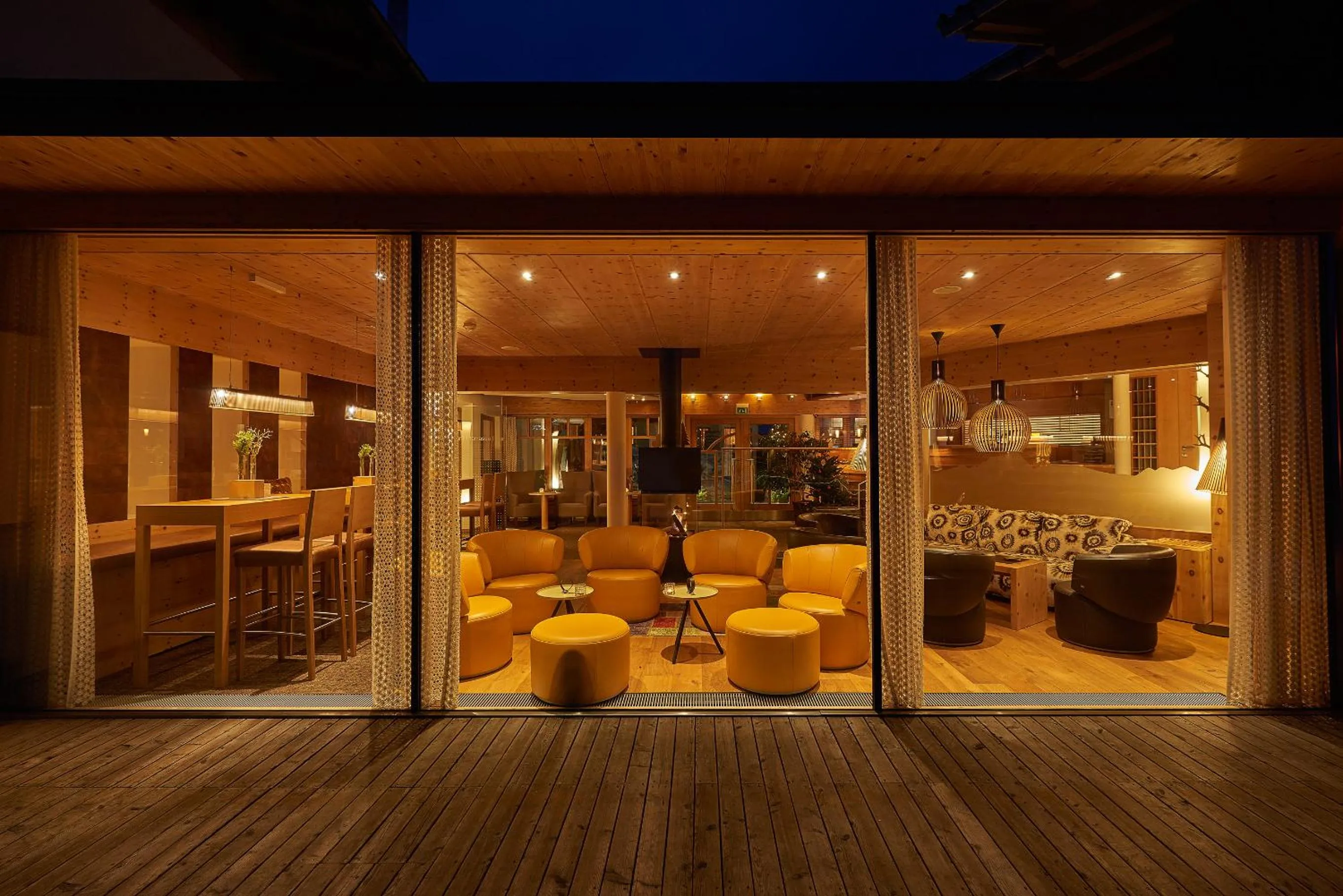 Seating area in Hotel Mohnenfluh