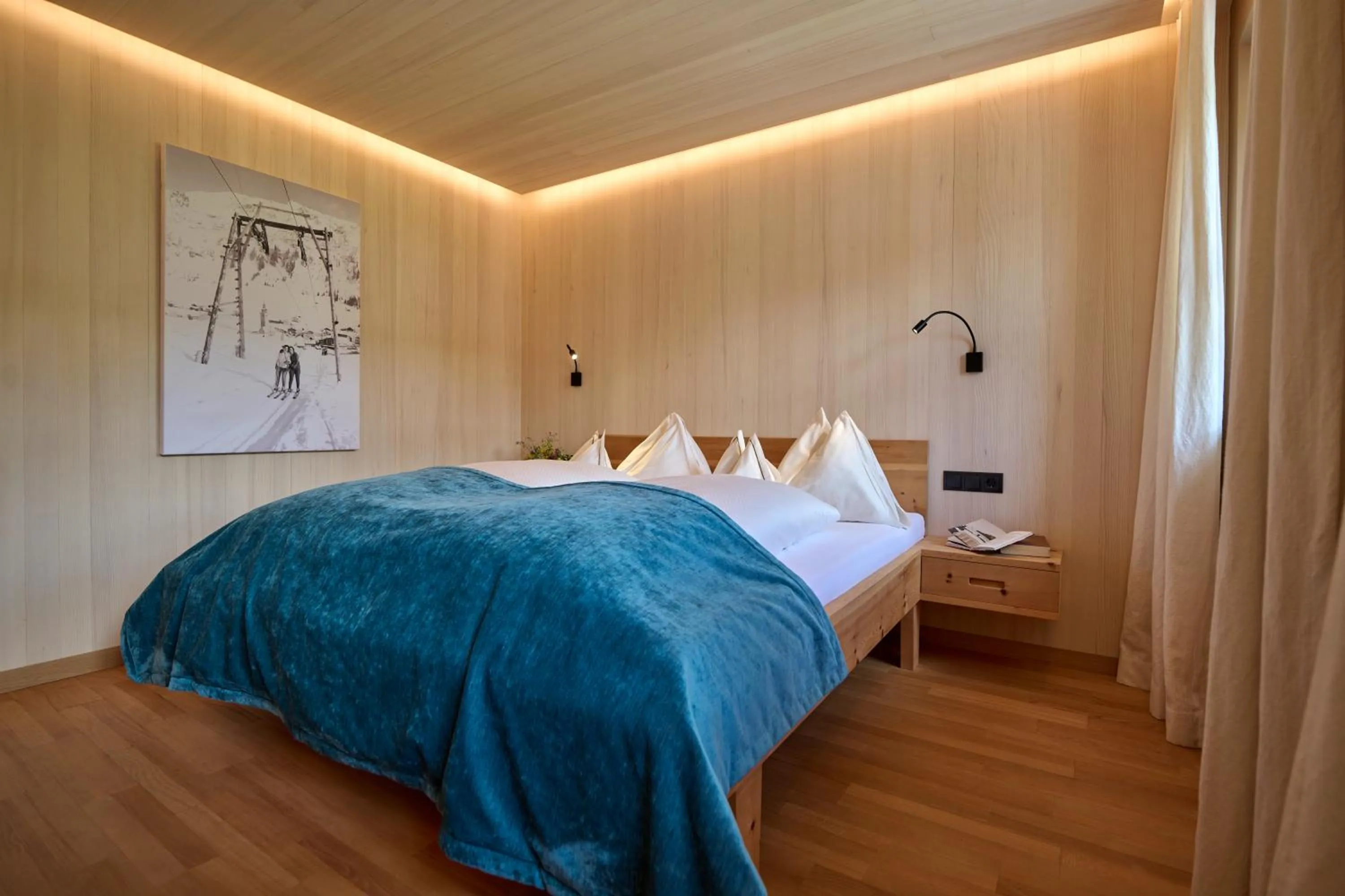 Bedroom, Bed in Hotel Mohnenfluh